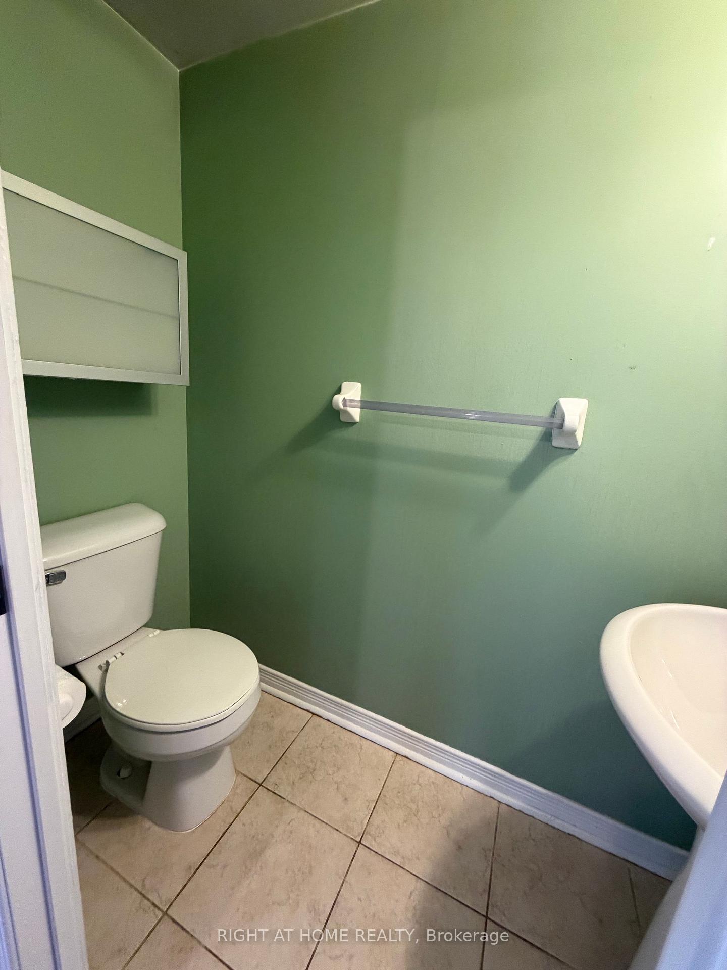 Photo 10 of Unit 126, 11 Ruttan Street, Toronto, Dufferin Grove — HOMEH