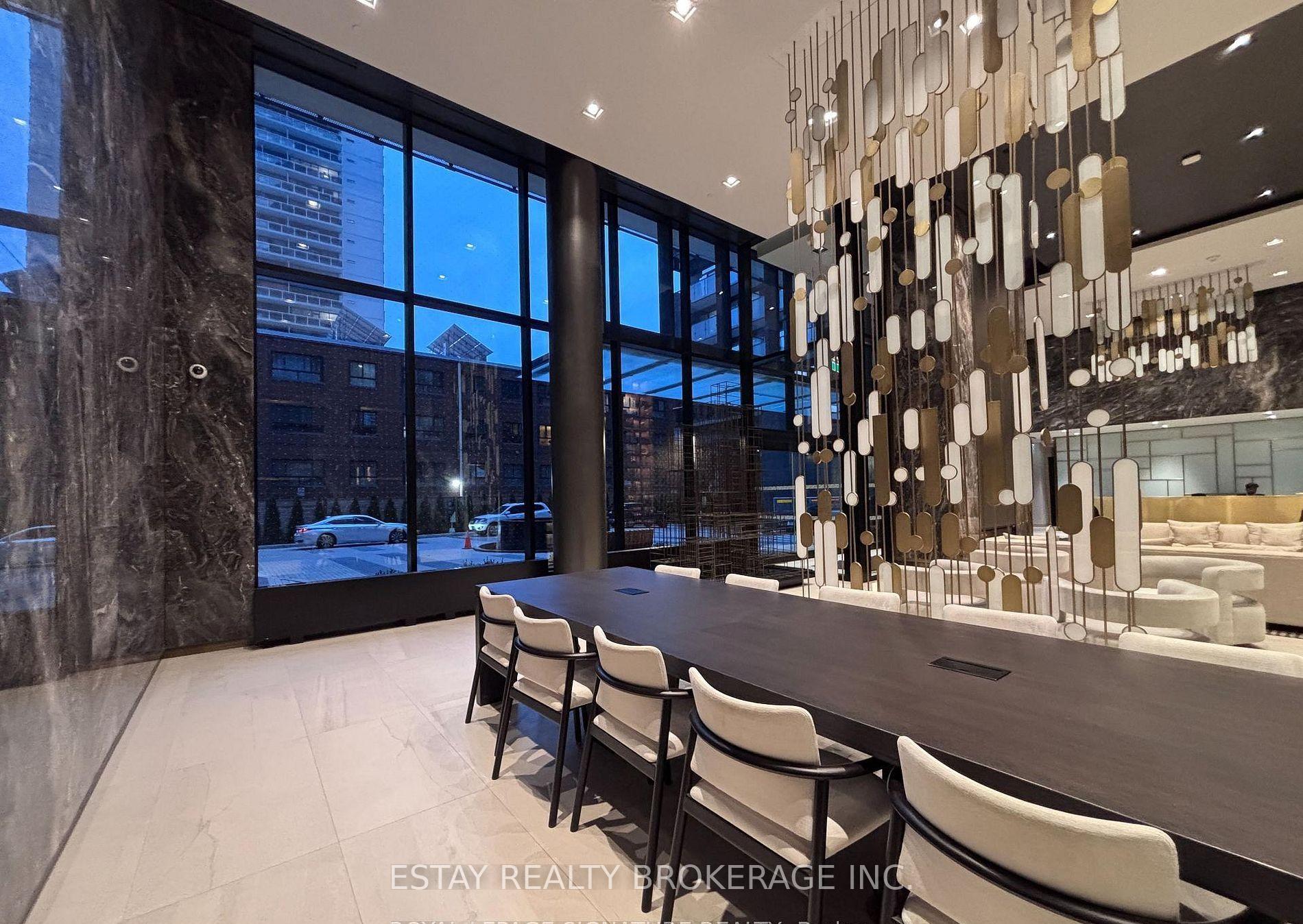 Photo 5 of Unit PH04, 127 Broadway Avenue, Toronto, Mount Pleasant West — HOMEH