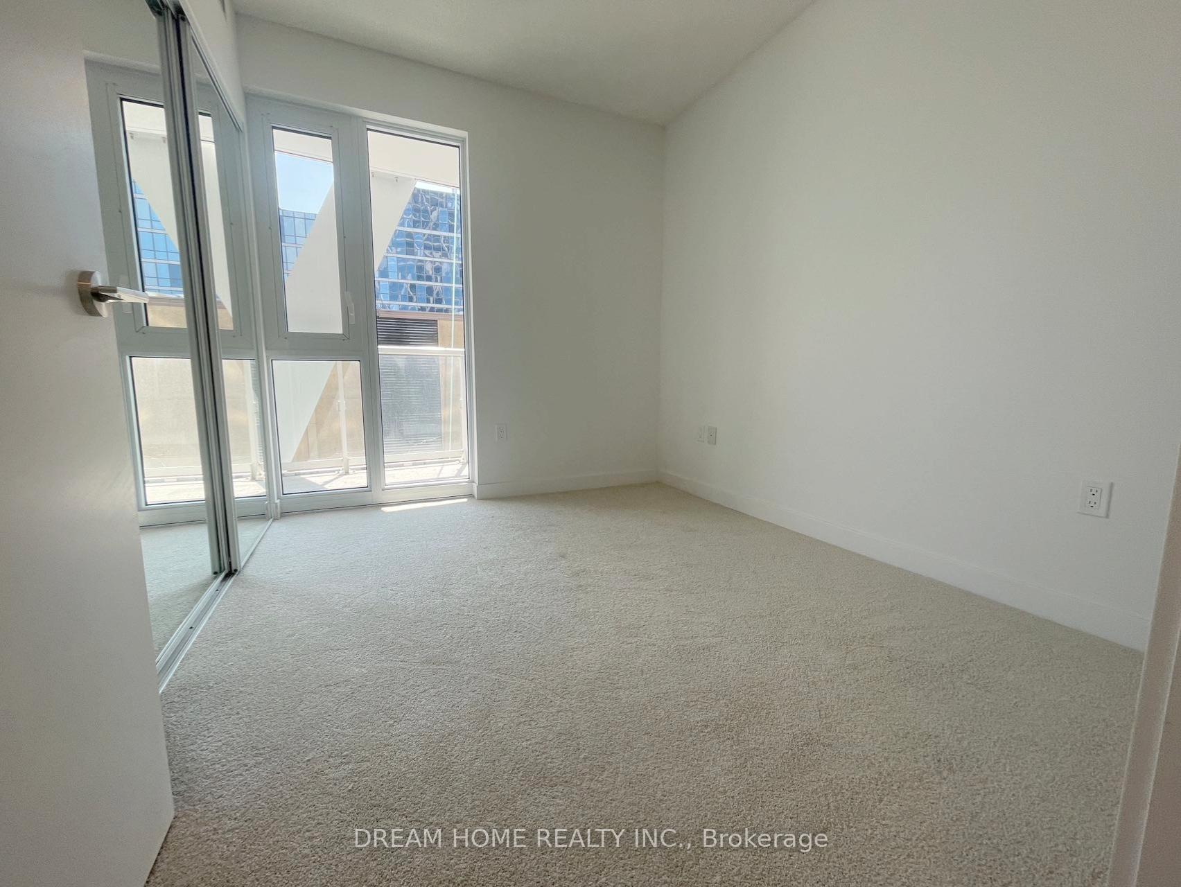 Photo 7 of Unit 1630, 230 Simcoe Street, Toronto, Kensington-Chinatown — HOMEH