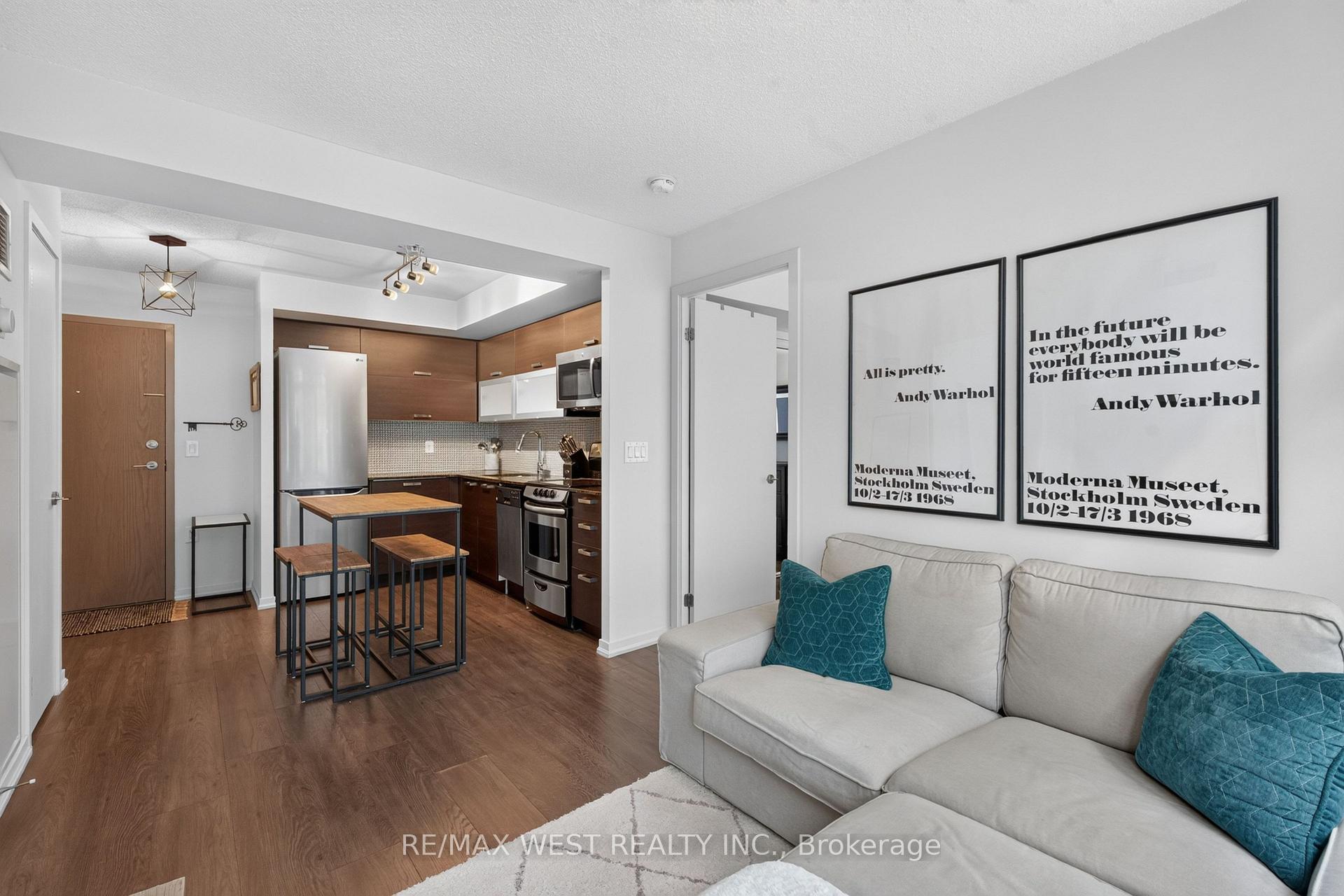 Photo 3 of Unit 1802, 36 Lisgar Street, Toronto, Little Portugal — HOMEH