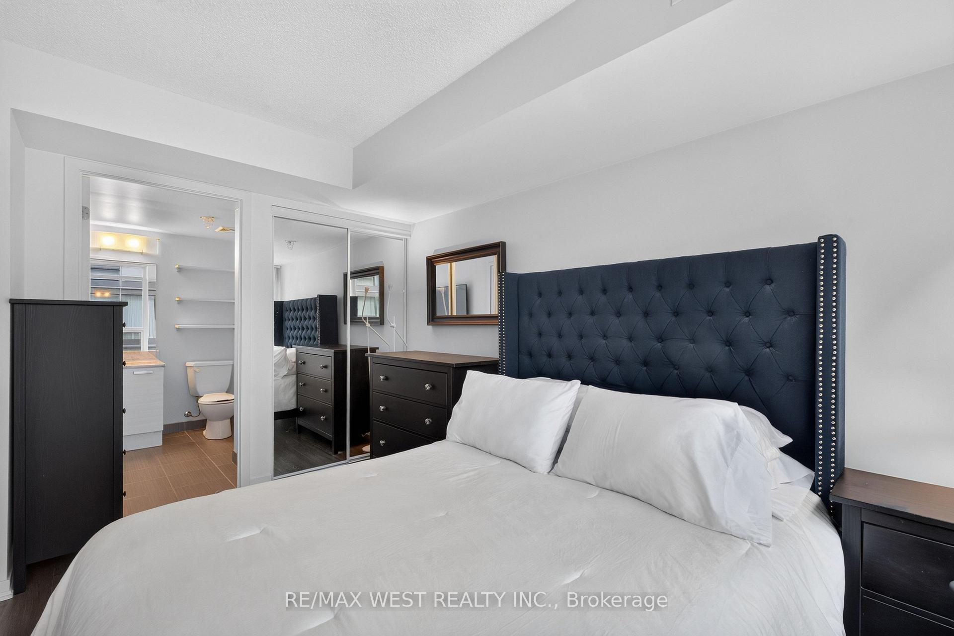 Photo 16 of Unit 1802, 36 Lisgar Street, Toronto, Little Portugal — HOMEH