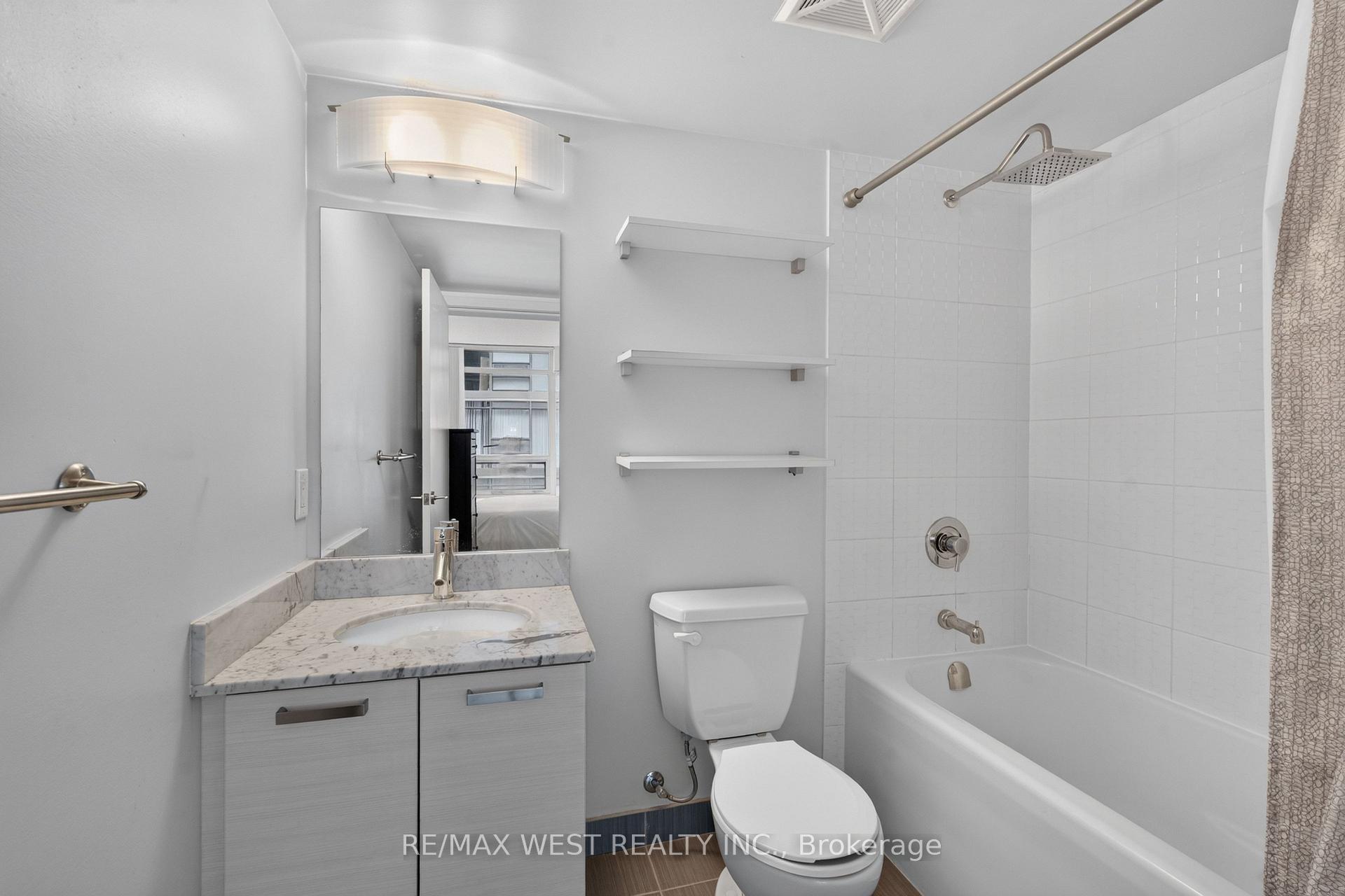 Photo 17 of Unit 1802, 36 Lisgar Street, Toronto, Little Portugal — HOMEH