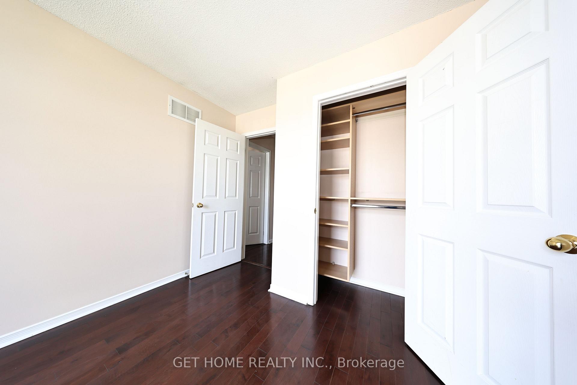 Photo 7 of 62 Charcoal Way, Brampton, Bram West — HOMEH