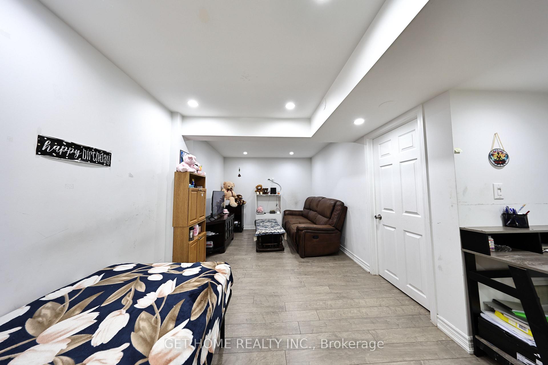 Photo 13 of 62 Charcoal Way, Brampton, Bram West — HOMEH