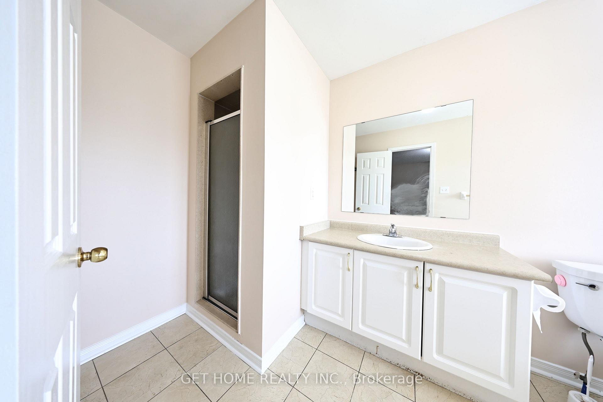 Photo 18 of 62 Charcoal Way, Brampton, Bram West — HOMEH