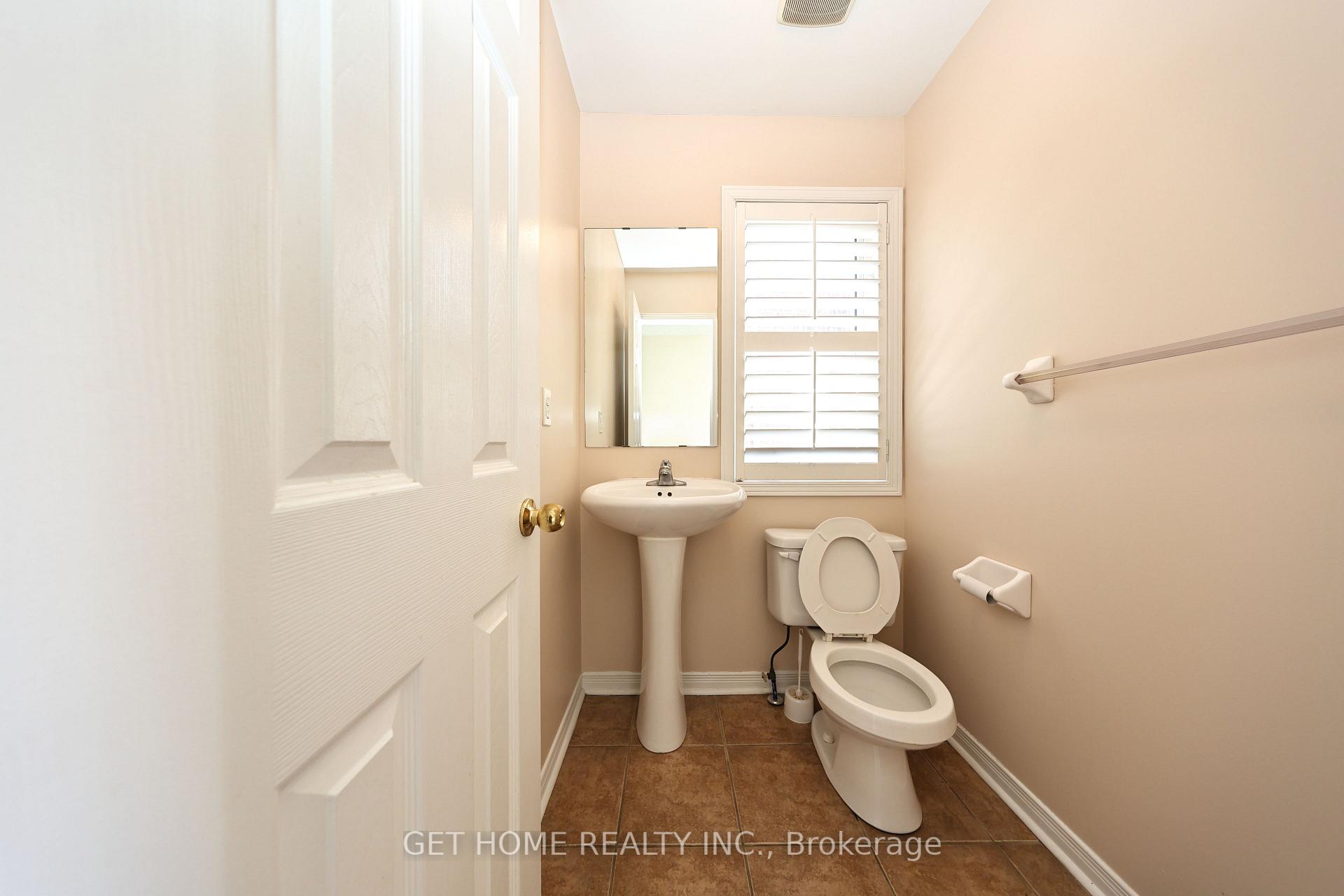 Photo 31 of 62 Charcoal Way, Brampton, Bram West — HOMEH