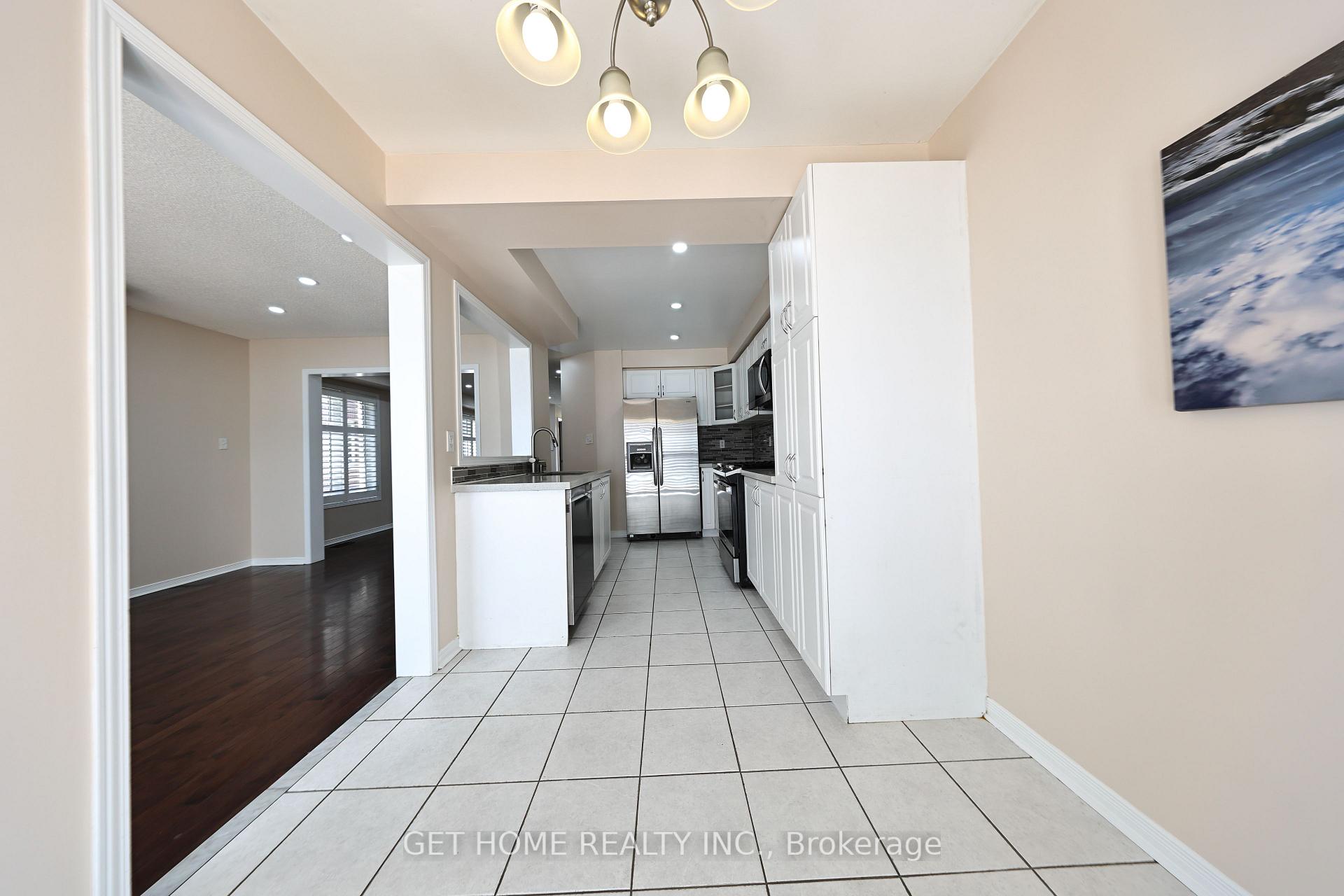 Photo 32 of 62 Charcoal Way, Brampton, Bram West — HOMEH