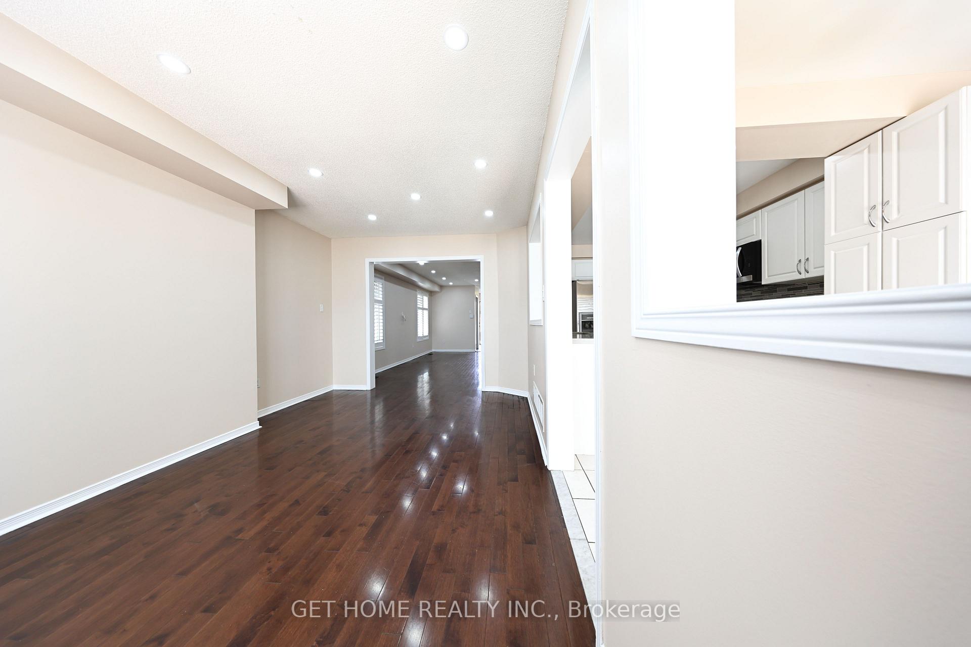 Photo 46 of 62 Charcoal Way, Brampton, Bram West — HOMEH