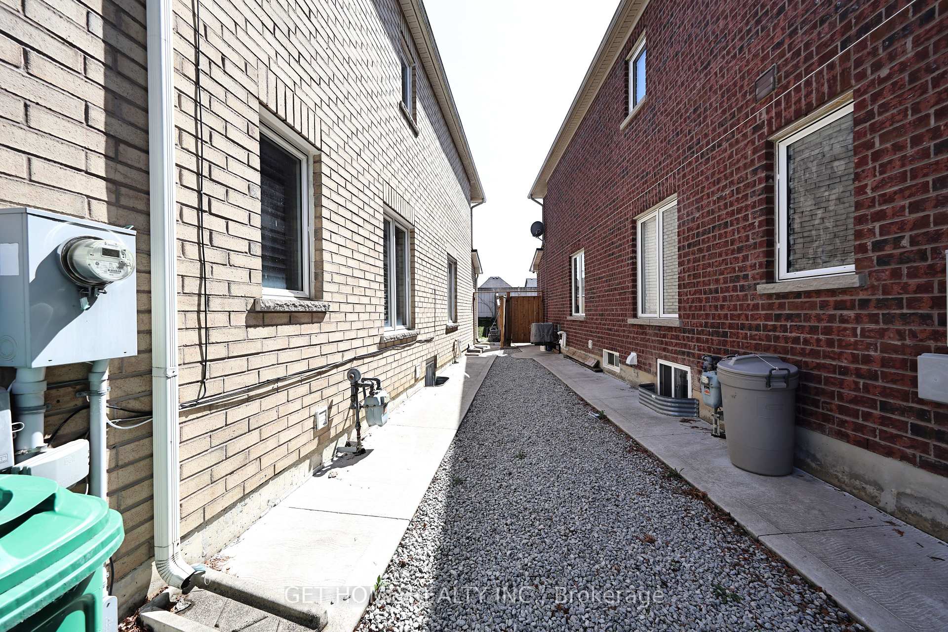 Photo 50 of 62 Charcoal Way, Brampton, Bram West — HOMEH