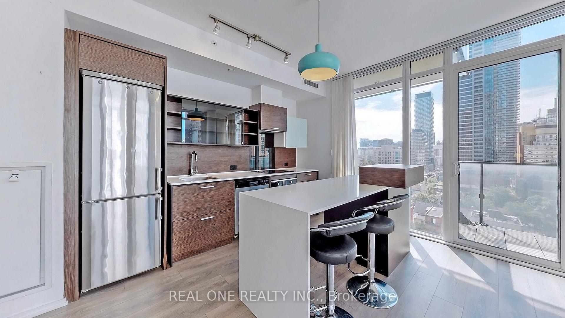 Photo 10 of Unit 1004, 75 St Nicholas Street, Toronto, Bay Street Corridor — HOMEH