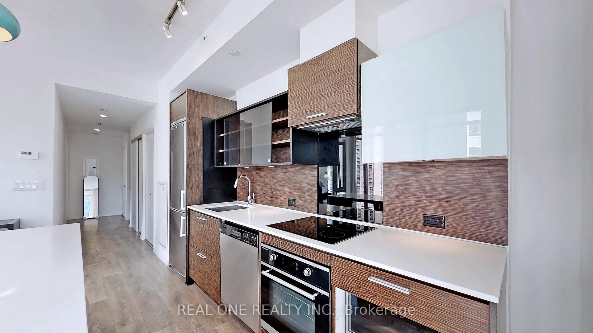 Photo 14 of Unit 1004, 75 St Nicholas Street, Toronto, Bay Street Corridor — HOMEH