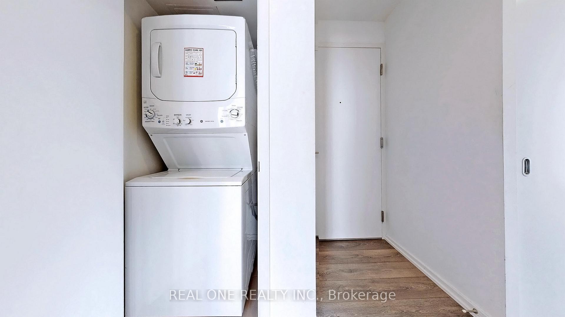 Photo 26 of Unit 1004, 75 St Nicholas Street, Toronto, Bay Street Corridor — HOMEH