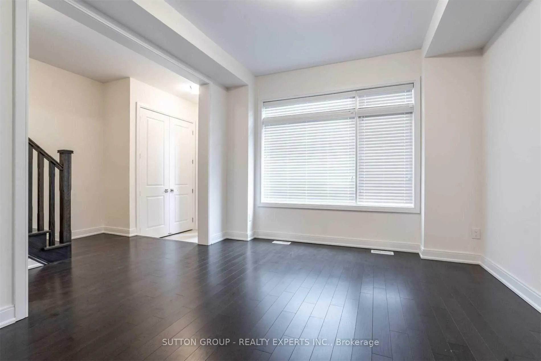 Photo 5 of 6 Military Crescent, Brampton, Northwest Brampton — HOMEH