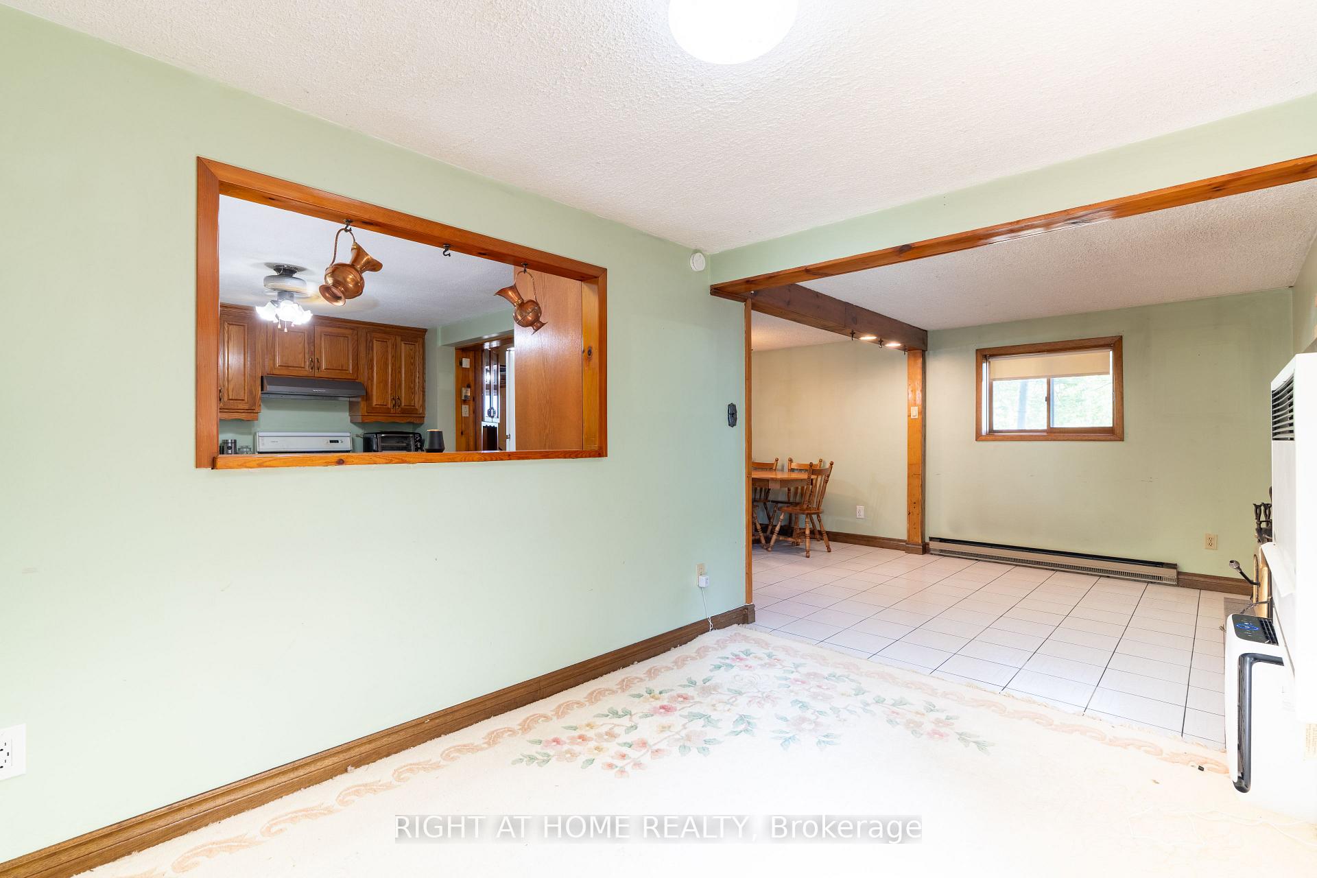 Photo 9 of 25 William Avenue, Wasaga Beach — HOMEH