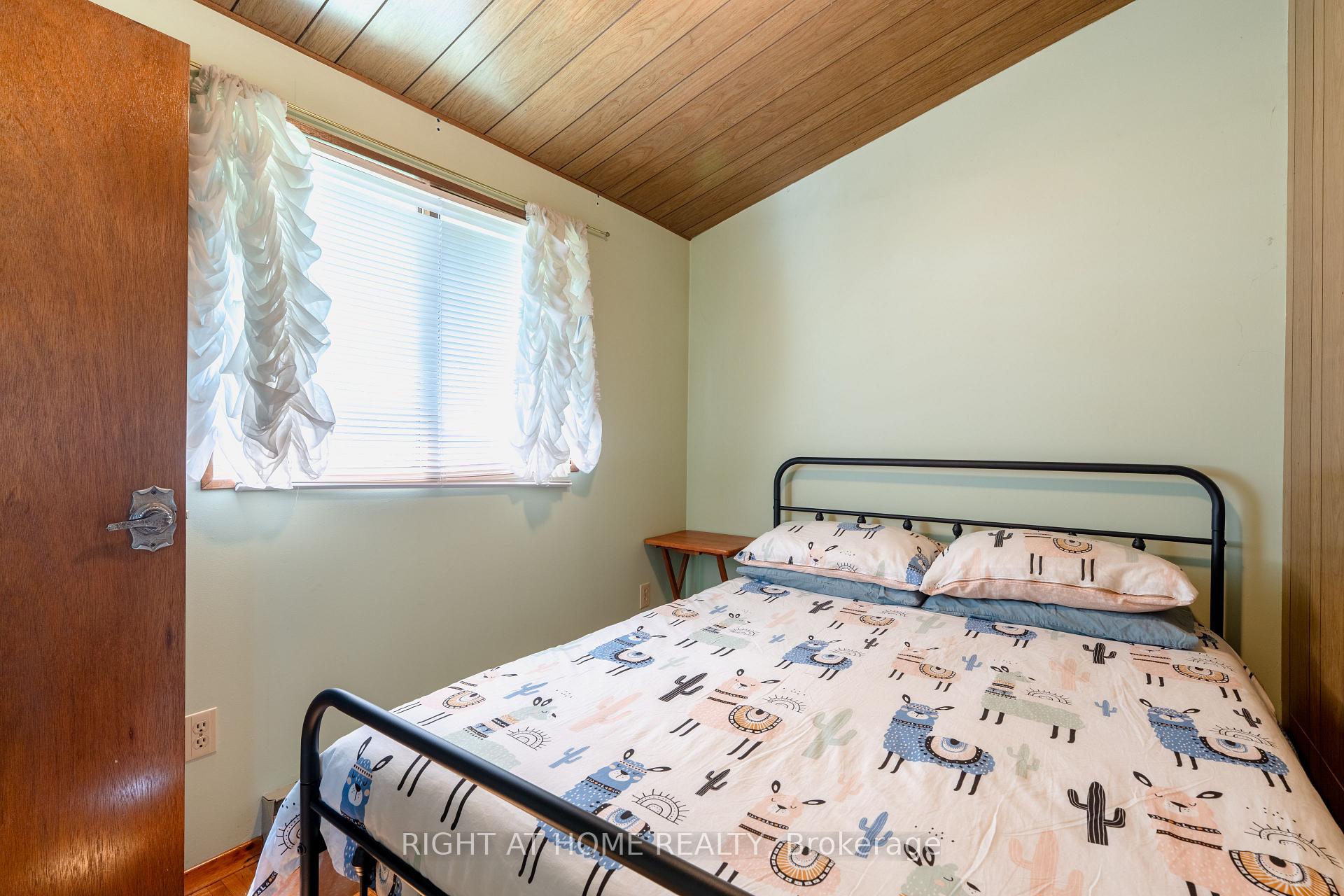 Photo 18 of 25 William Avenue, Wasaga Beach — HOMEH