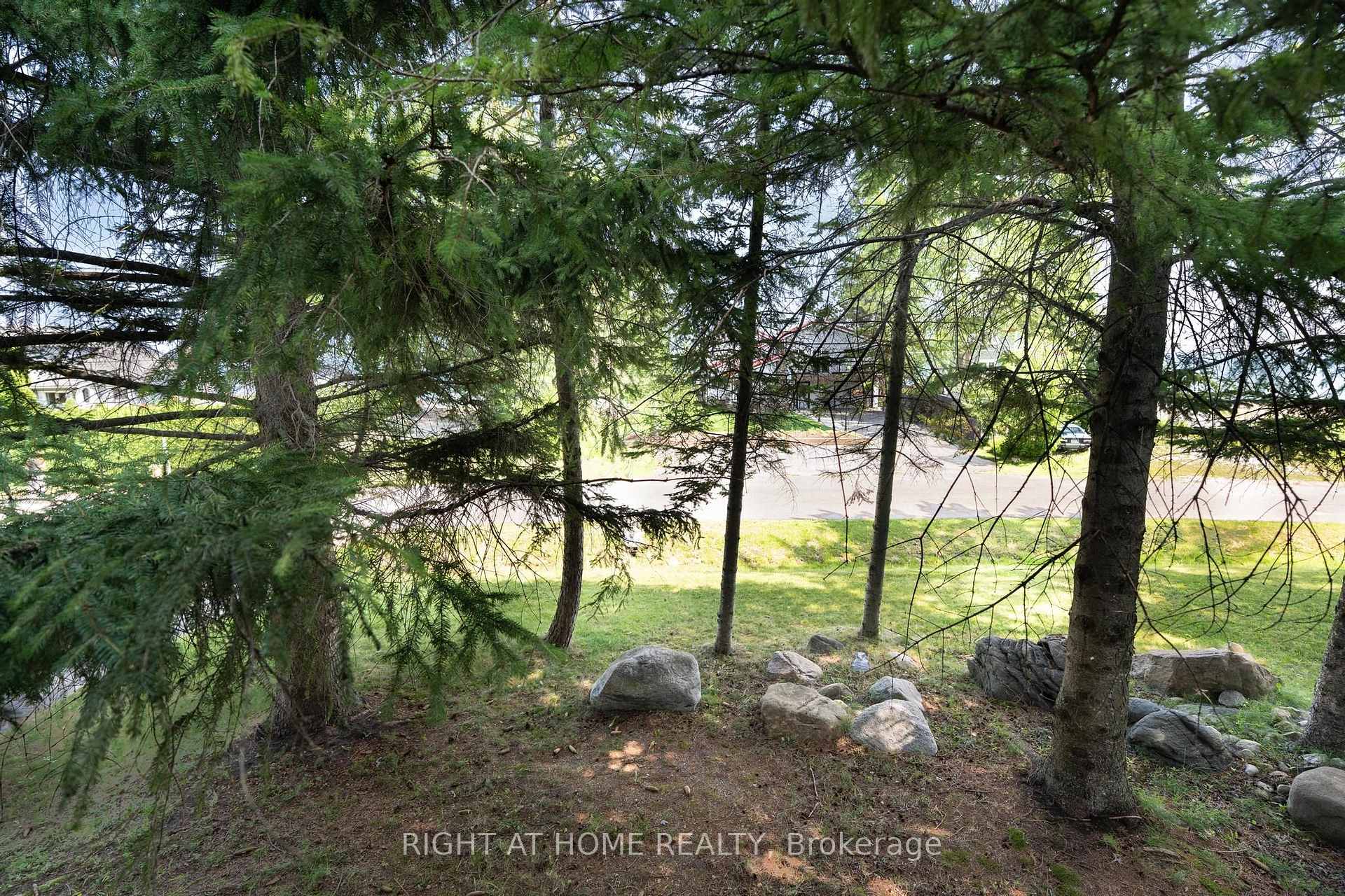 Photo 22 of 25 William Avenue, Wasaga Beach — HOMEH