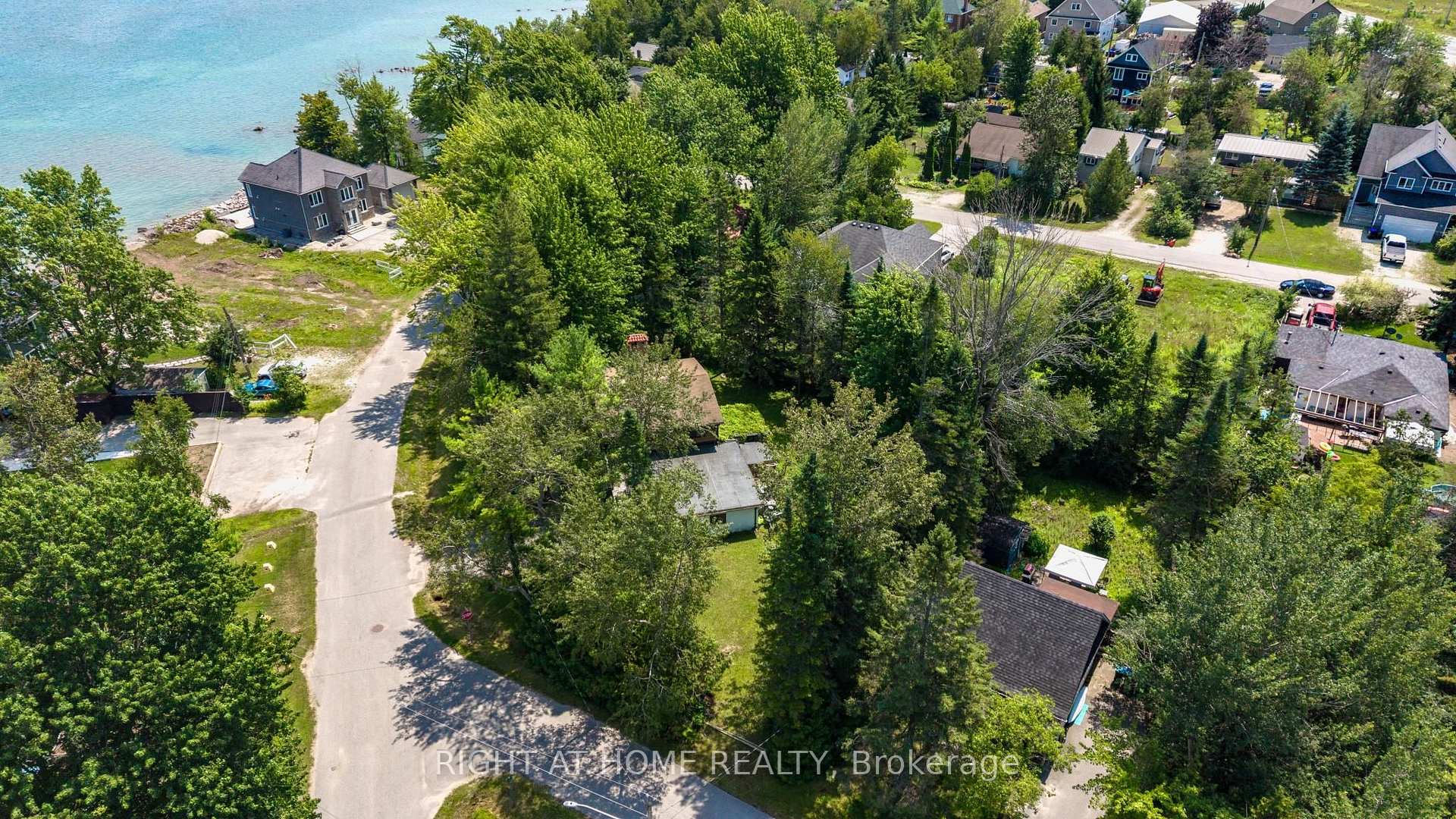 Photo 30 of 25 William Avenue, Wasaga Beach — HOMEH