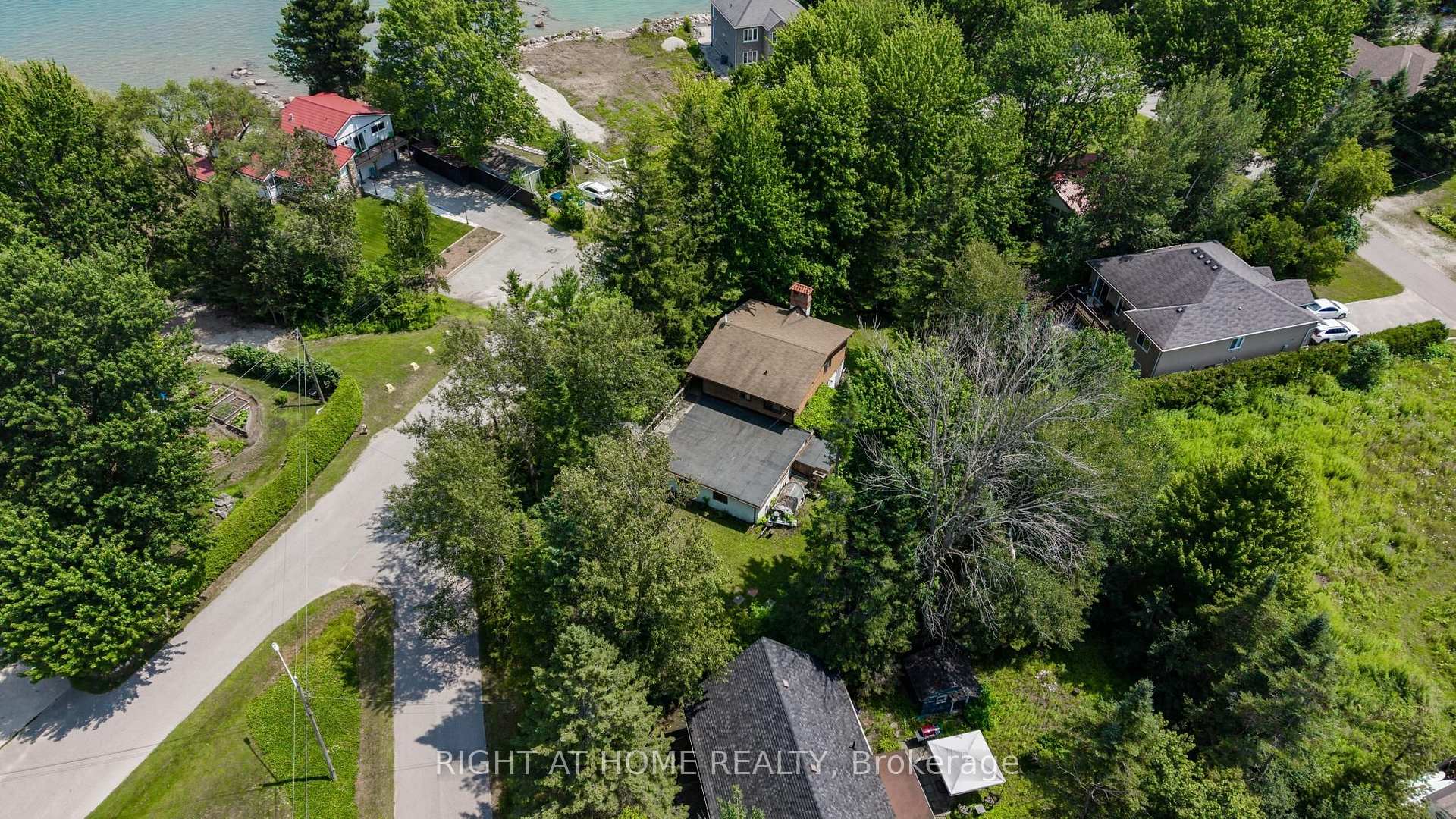 Photo 33 of 25 William Avenue, Wasaga Beach — HOMEH