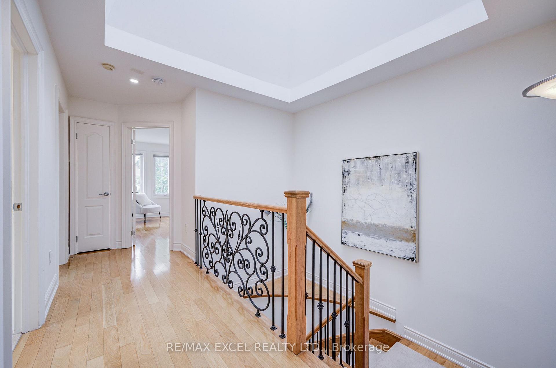 Photo 22 of 31 Pinewood Drive, Vaughan, Crestwood-Springfarm-Yorkhill — HOMEH