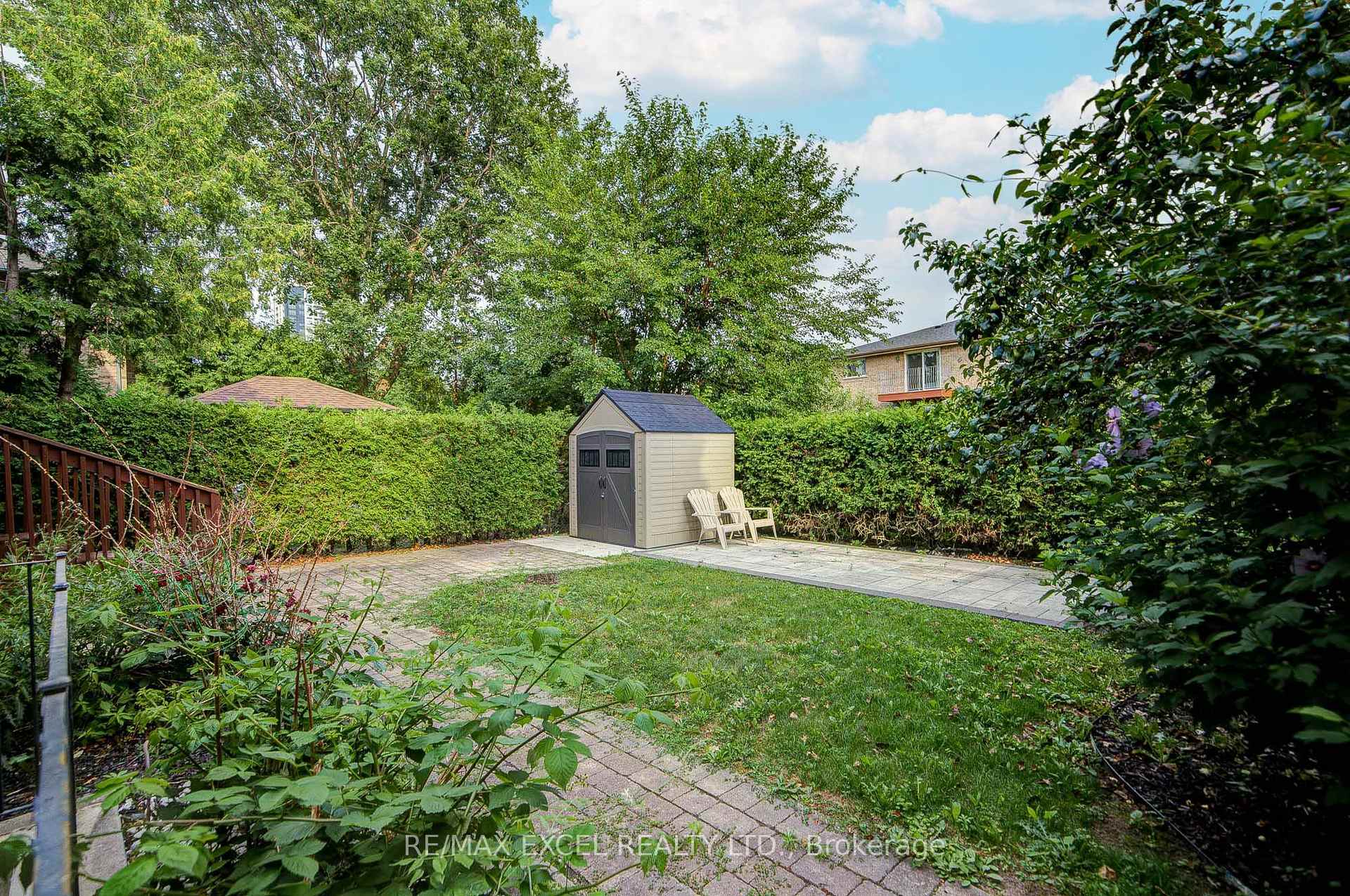 Photo 46 of 31 Pinewood Drive, Vaughan, Crestwood-Springfarm-Yorkhill — HOMEH
