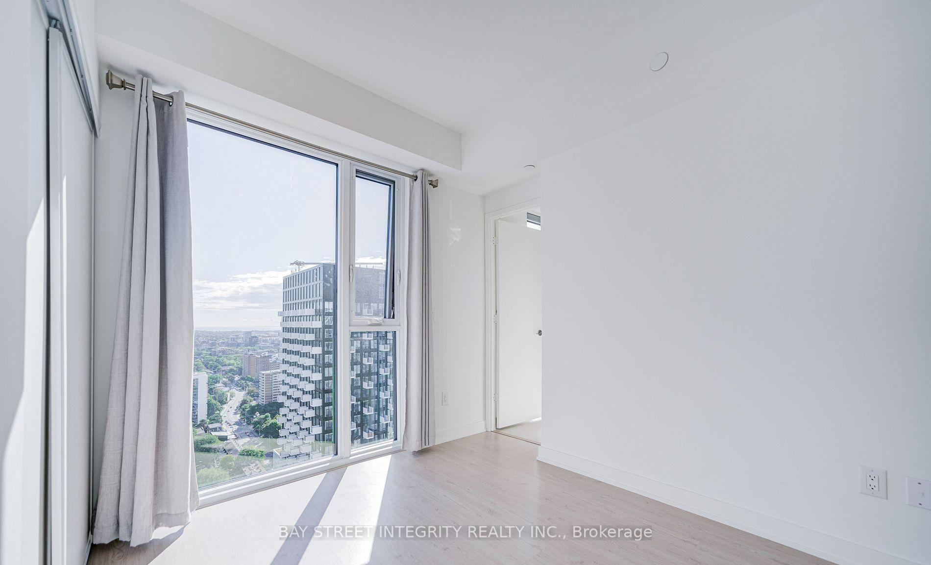 Photo 8 of Unit 3201, 65 Mutual Street, Toronto, Church-Yonge Corridor — HOMEH