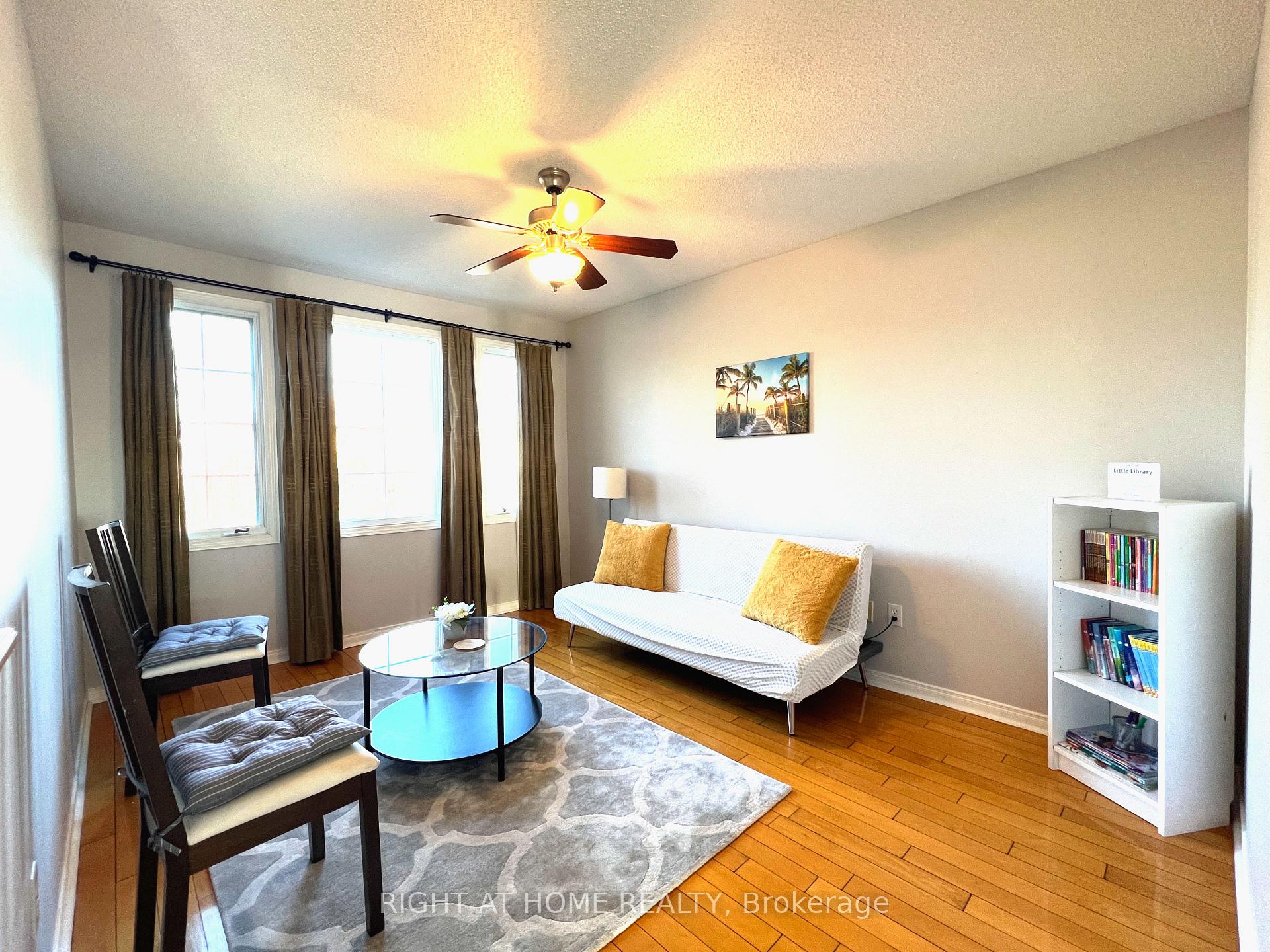 Photo 5 of 590 Arbour Crescent, Kingston, East Gardiners Rd — HOMEH