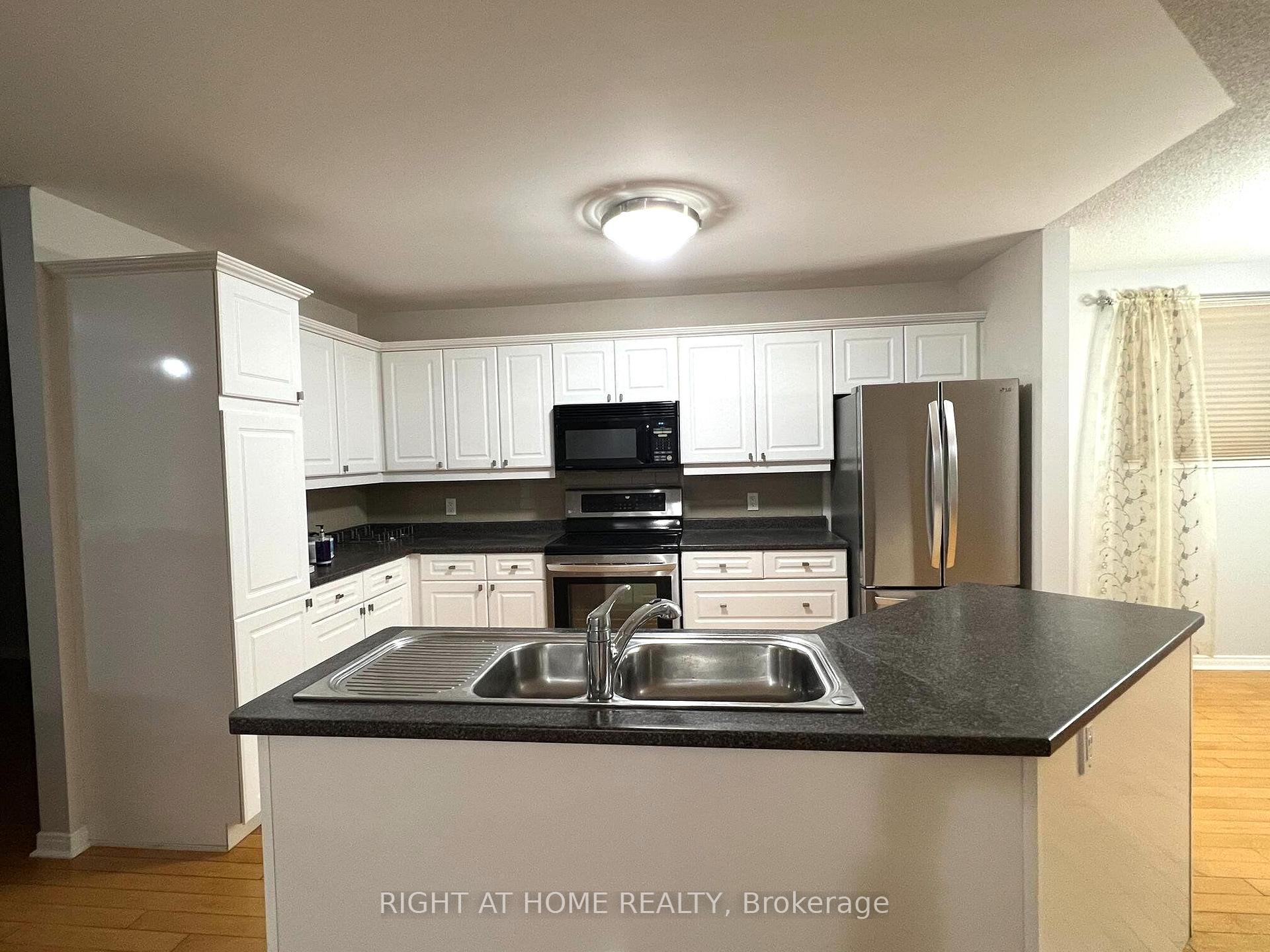 Photo 8 of 590 Arbour Crescent, Kingston, East Gardiners Rd — HOMEH