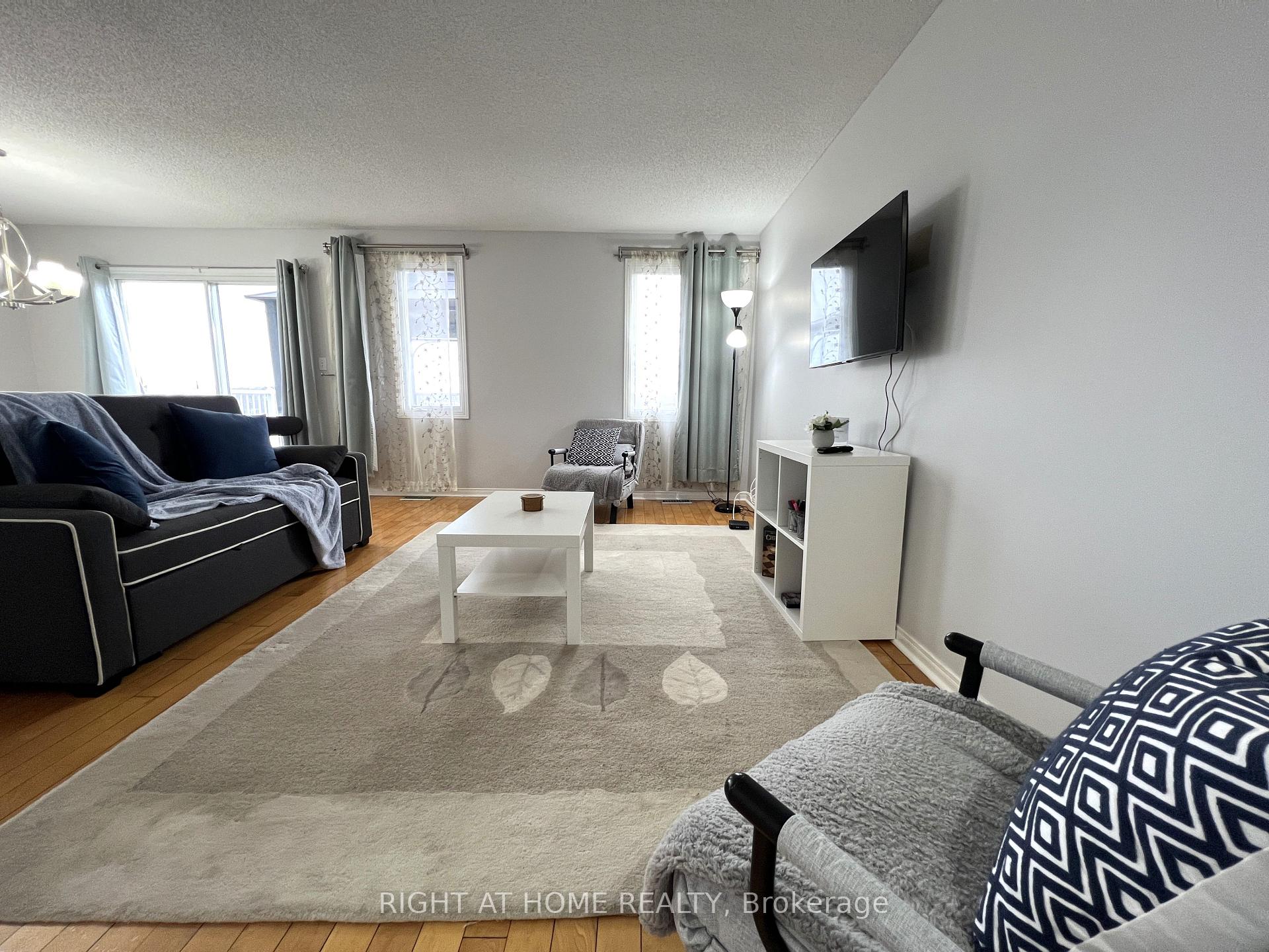 Photo 16 of 590 Arbour Crescent, Kingston, East Gardiners Rd — HOMEH