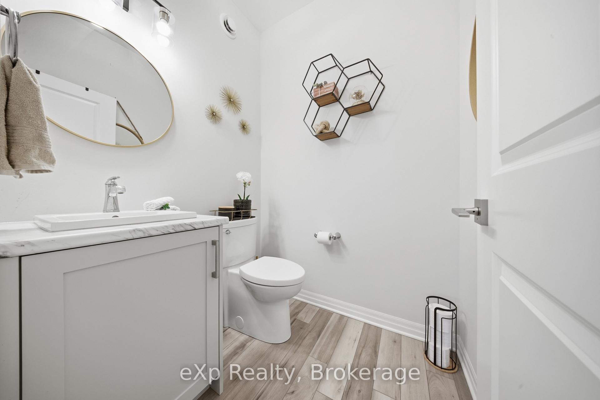 Photo 10 of 89 Acorn Trail, St. Thomas — HOMEH