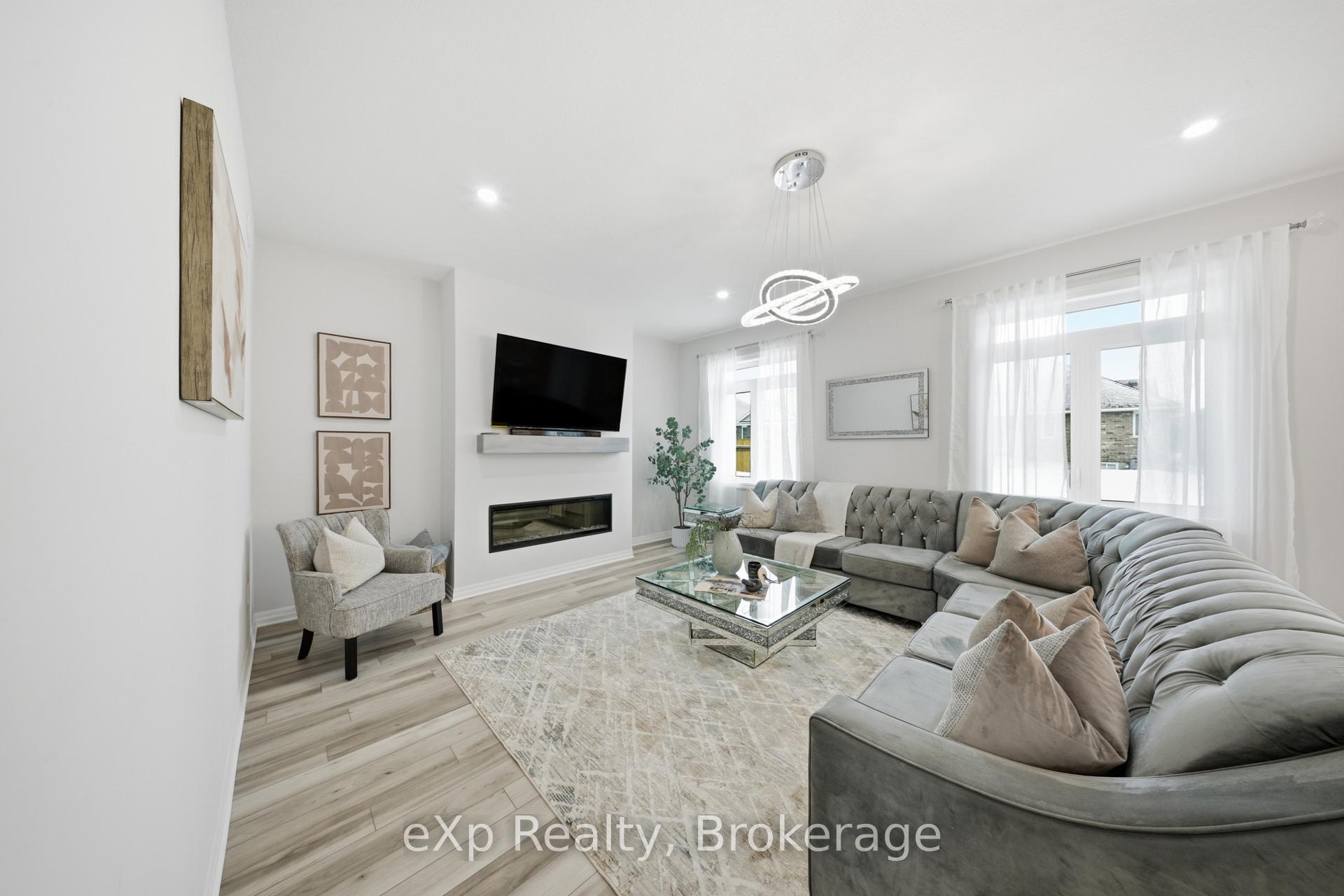 Photo 12 of 89 Acorn Trail, St. Thomas — HOMEH