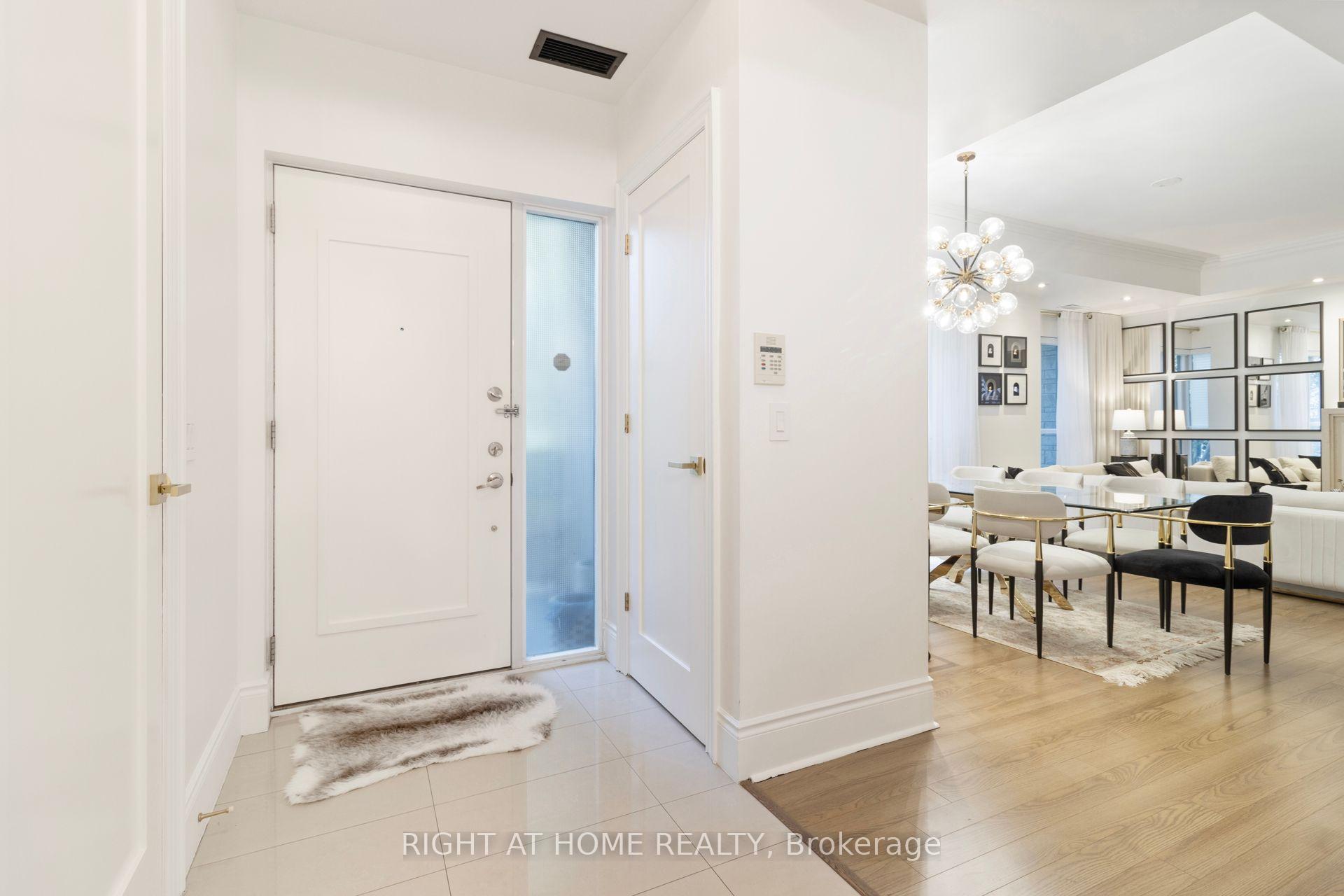 Photo 6 of Unit TH1, 500 Doris Avenue, North York, Willowdale East — HOMEH