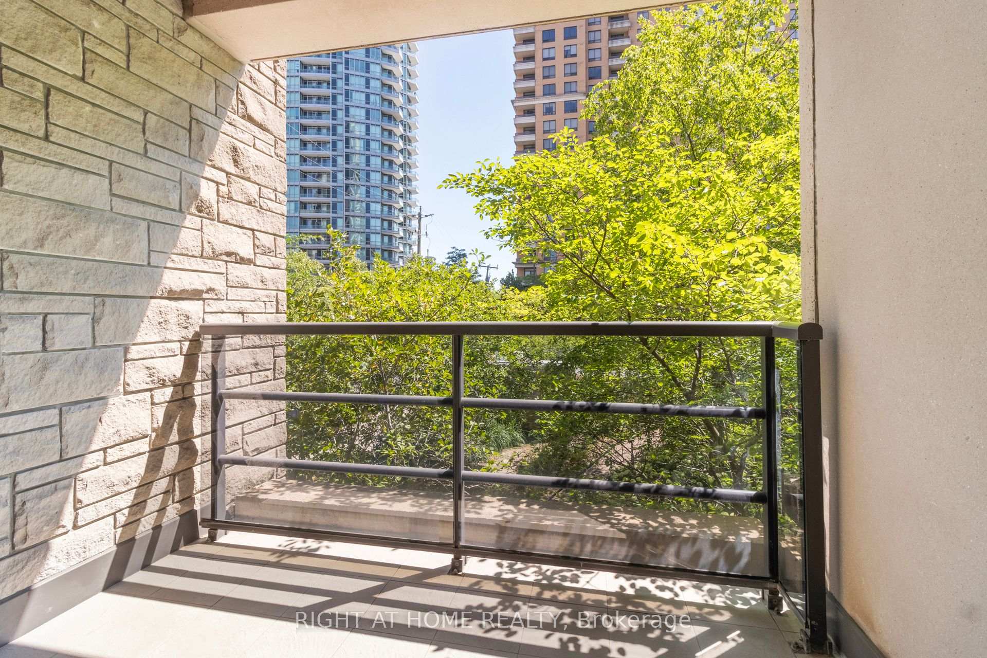 Photo 39 of Unit TH1, 500 Doris Avenue, North York, Willowdale East — HOMEH