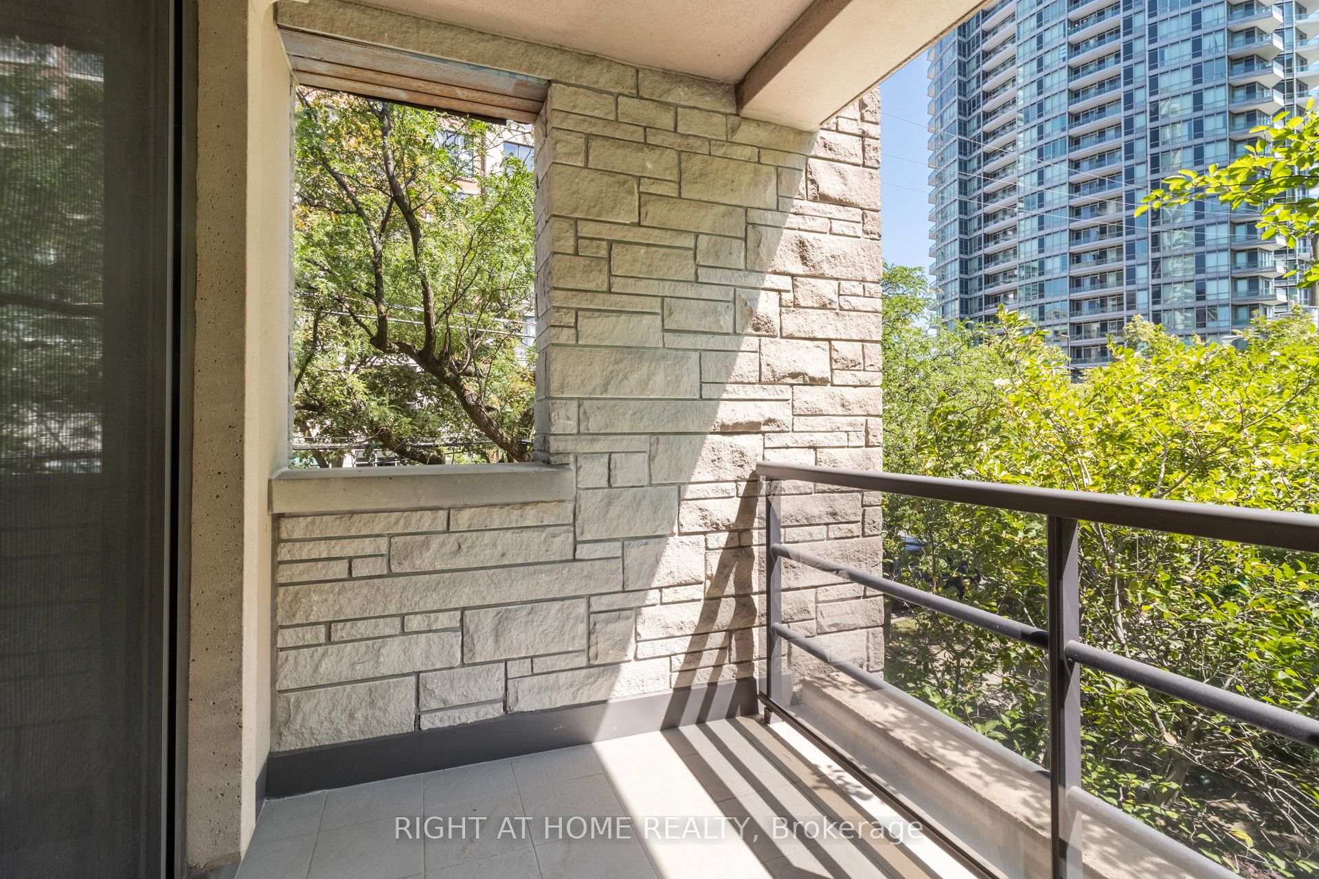 Photo 43 of Unit TH1, 500 Doris Avenue, North York, Willowdale East — HOMEH