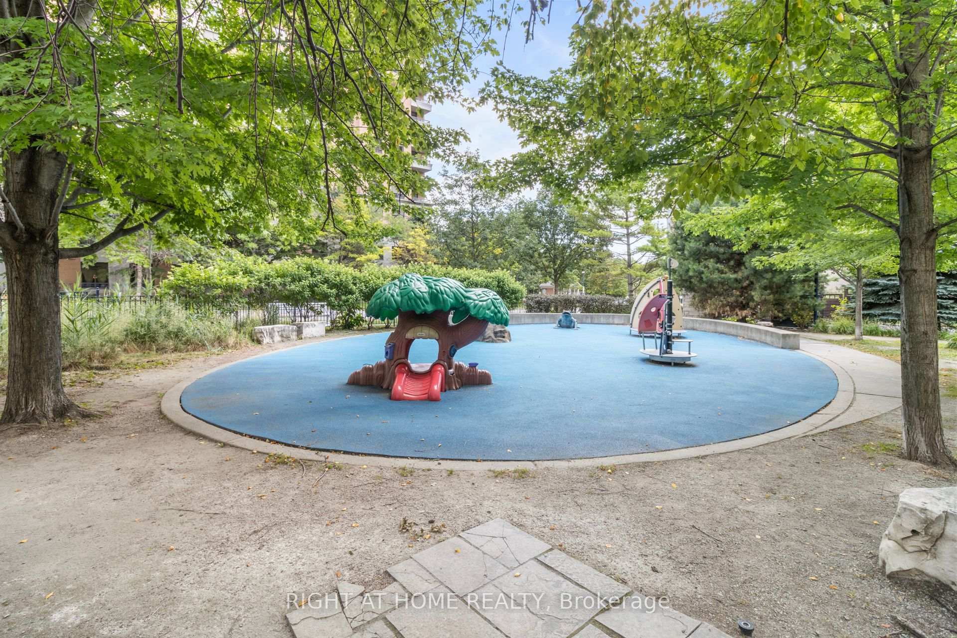 Photo 50 of Unit TH1, 500 Doris Avenue, North York, Willowdale East — HOMEH