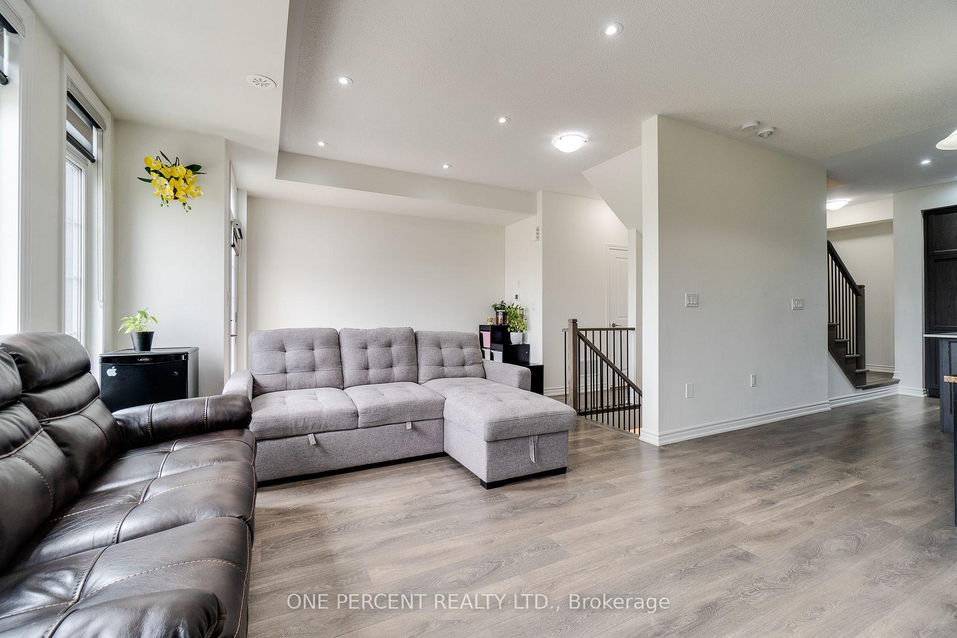 Photo 18 of 387 Thimbleweed Court, Milton, Walker — HOMEH