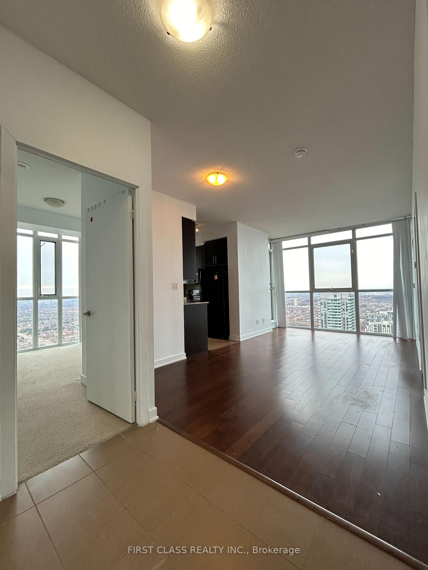 Photo 4 of Unit 4407, 4070 Confederation Parkway, Mississauga, Creditview — HOMEH