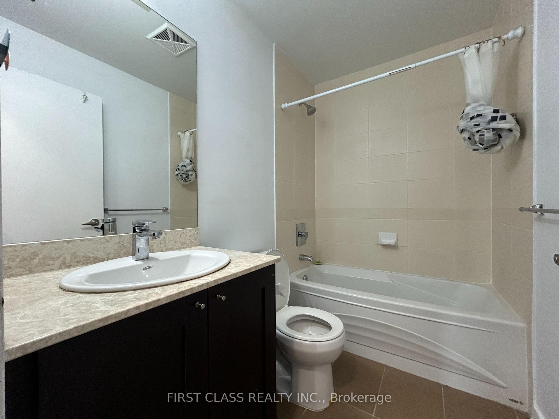 Photo 17 of Unit 4407, 4070 Confederation Parkway, Mississauga, Creditview — HOMEH