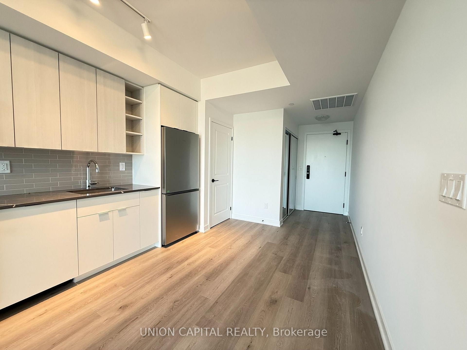 Photo 10 of Unit 2408, 2075 Lakeshore Road, Burlington, Brant — HOMEH