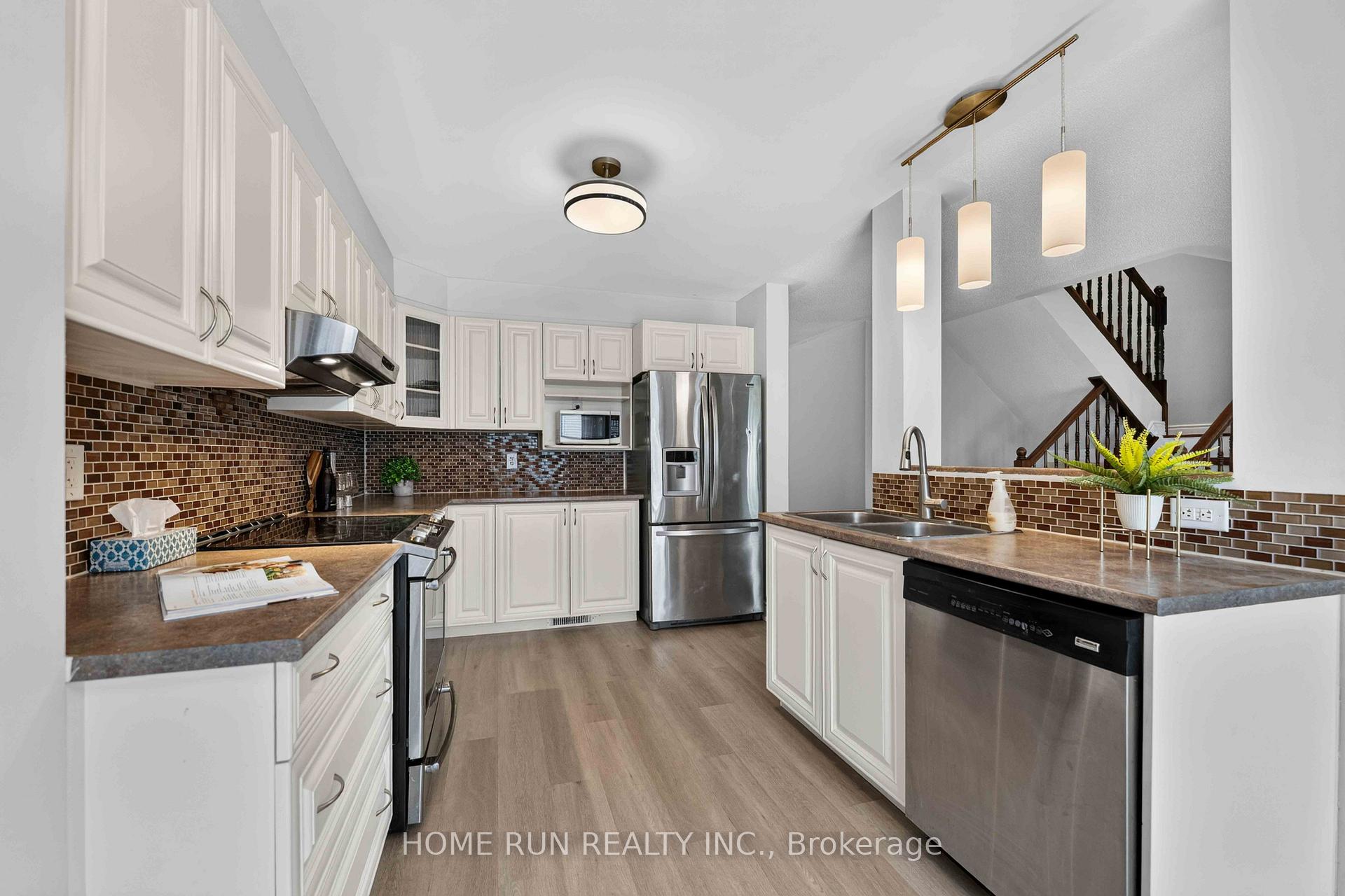 Photo 19 of 601 Paul Metivier Drive, Ottawa, Barrhaven - Strandherd — HOMEH