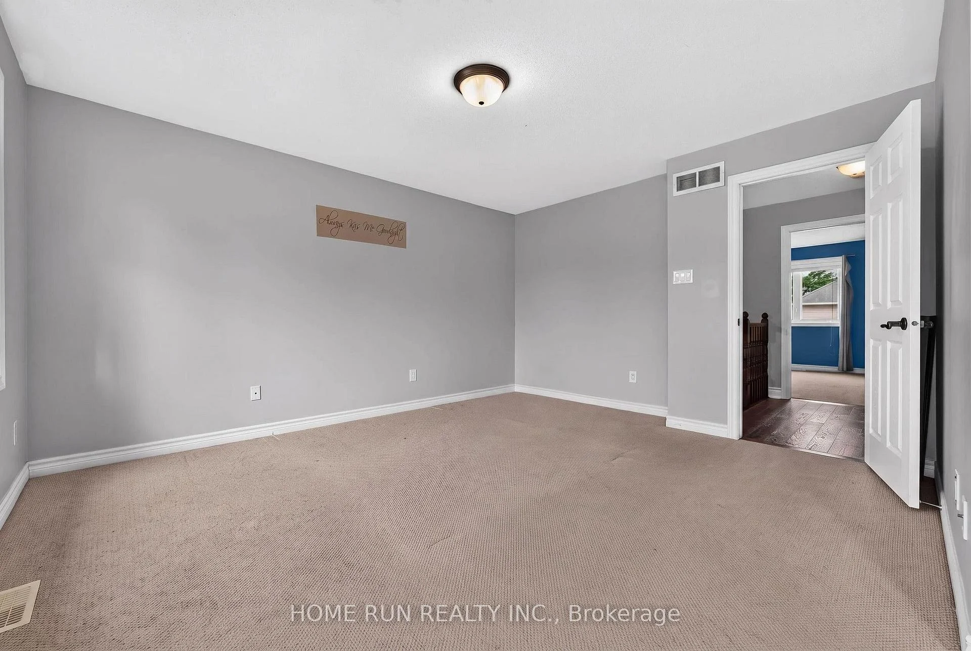 Photo 32 of 601 Paul Metivier Drive, Ottawa, Barrhaven - Strandherd — HOMEH