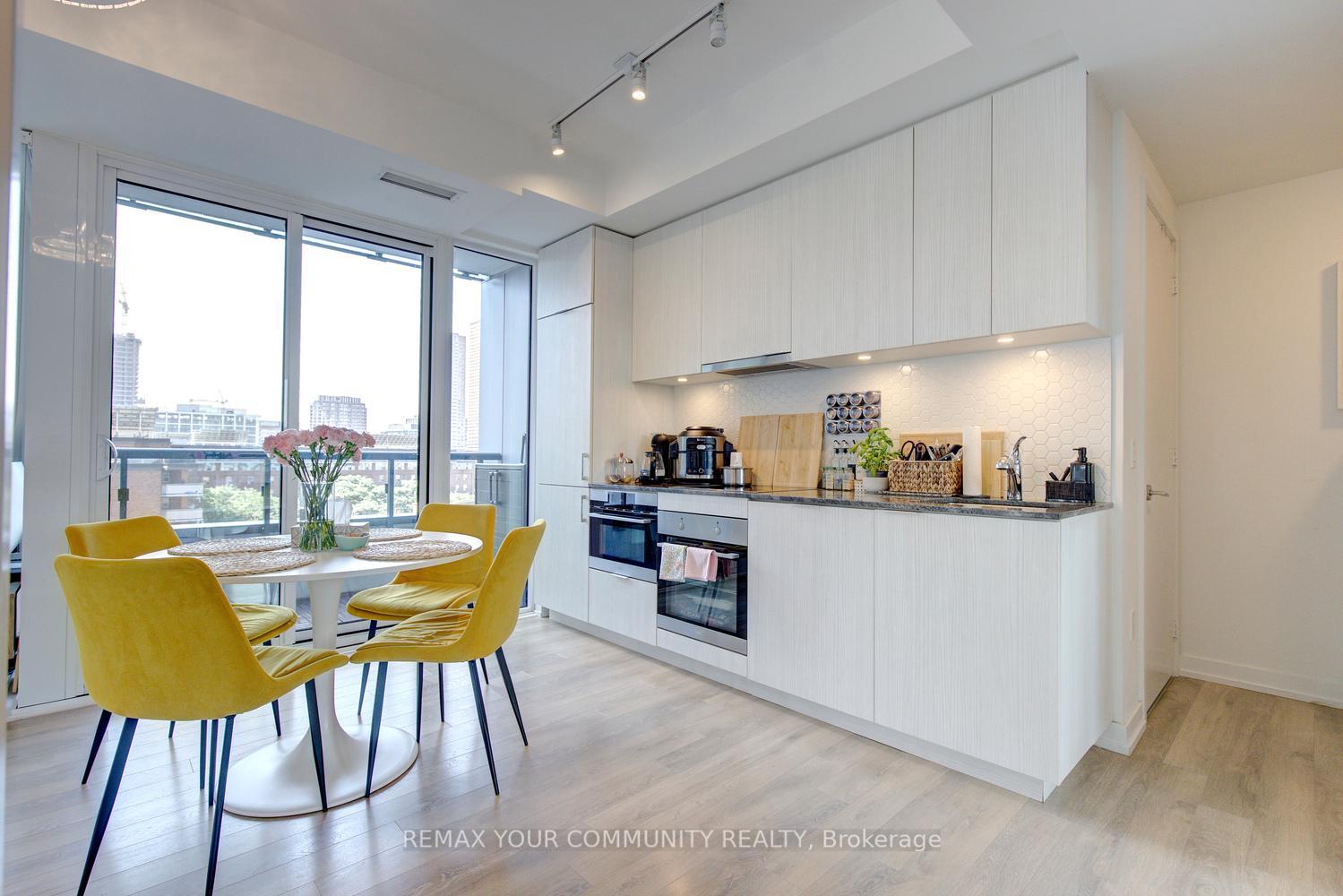 Photo 8 of Unit 618, 158 Front Street E, Toronto, Moss Park — HOMEH