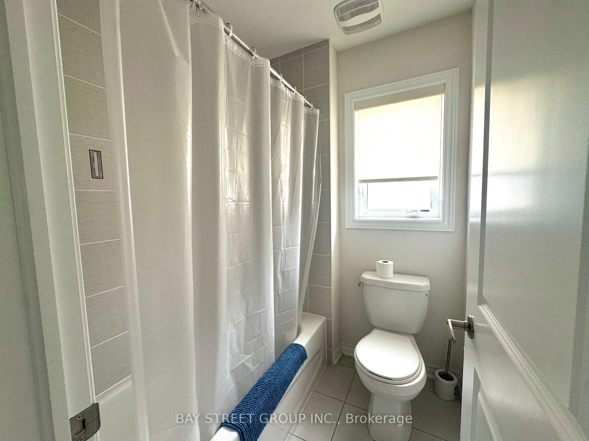 Photo 17 of 1003 Green Street, Innisfil, Lefroy — HOMEH