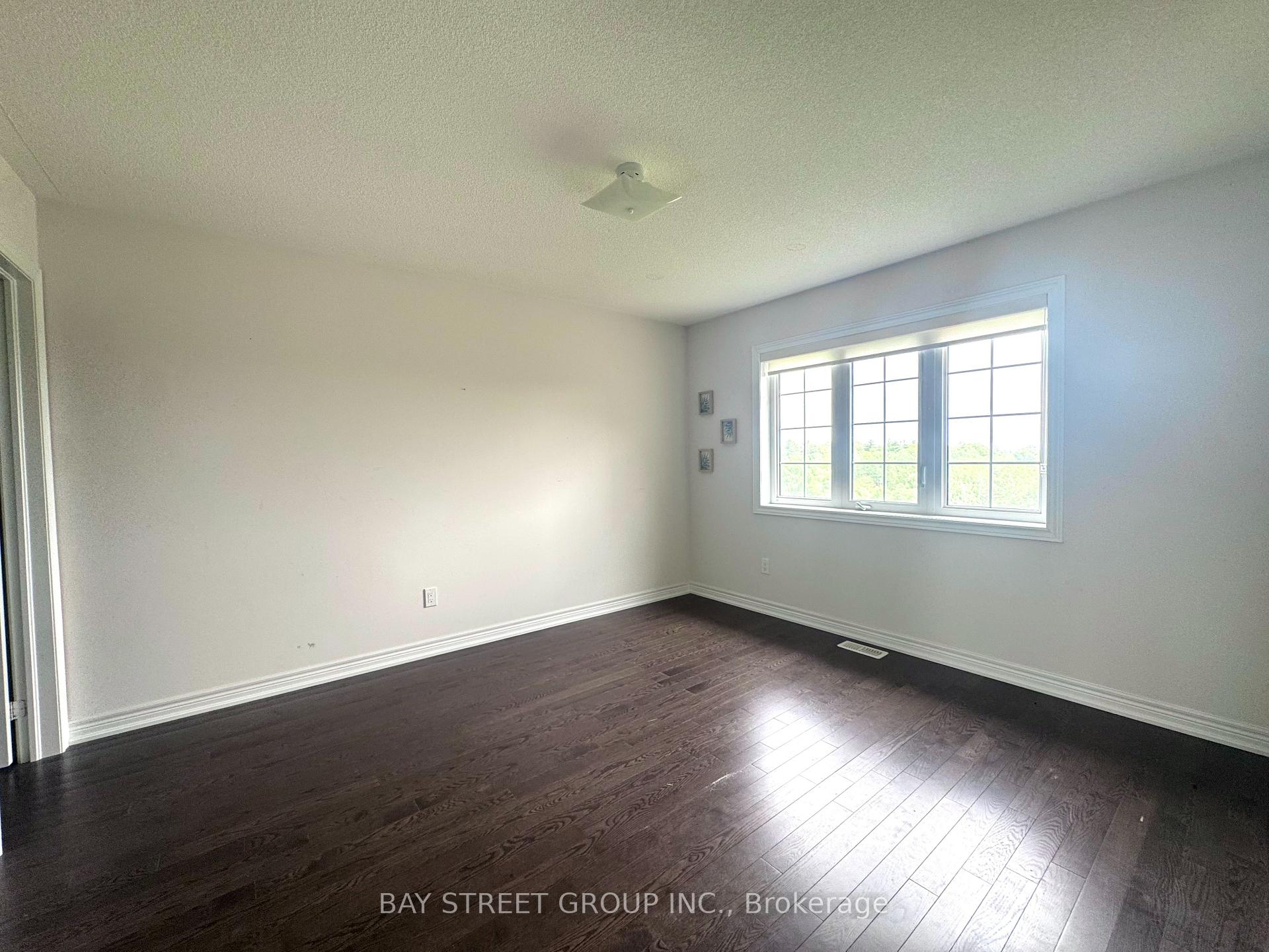 Photo 18 of 1003 Green Street, Innisfil, Lefroy — HOMEH
