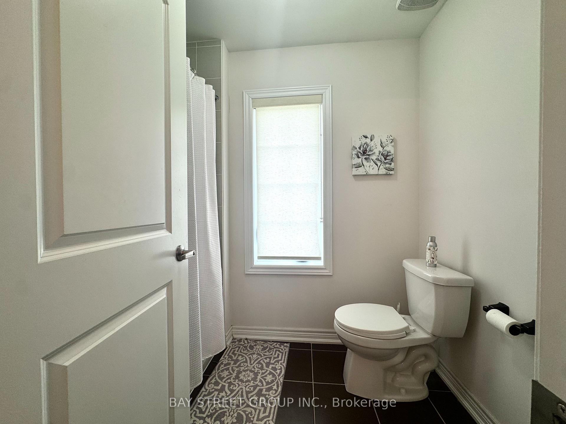 Photo 21 of 1003 Green Street, Innisfil, Lefroy — HOMEH