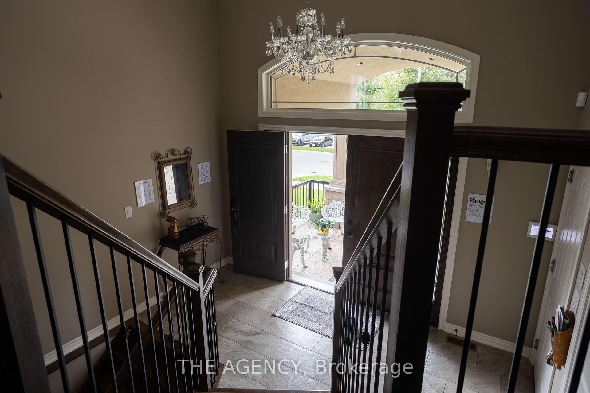 Photo 2 of 6737 Culp Street, Niagara Falls, Dorchester — HOMEH