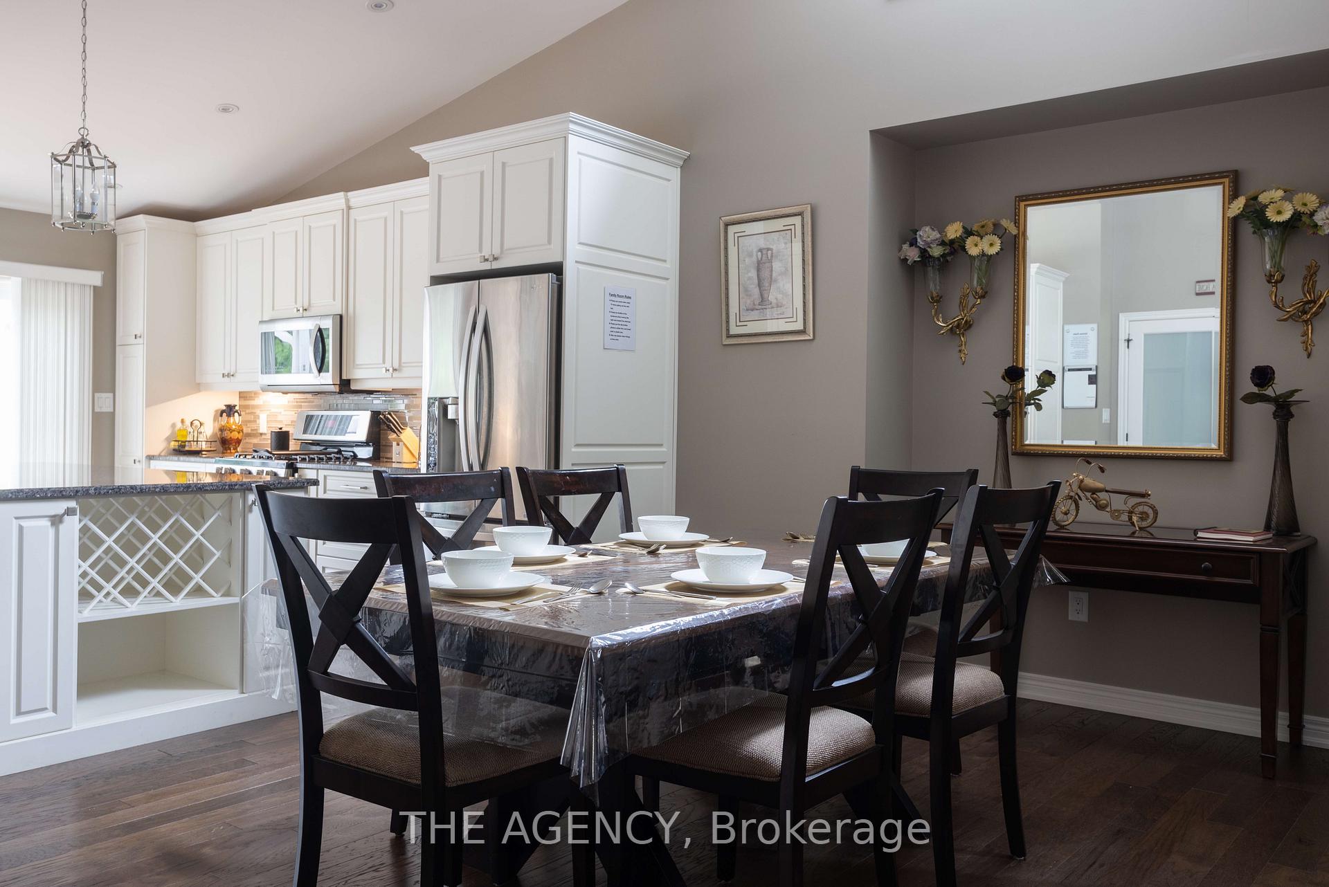 Photo 5 of 6737 Culp Street, Niagara Falls, Dorchester — HOMEH