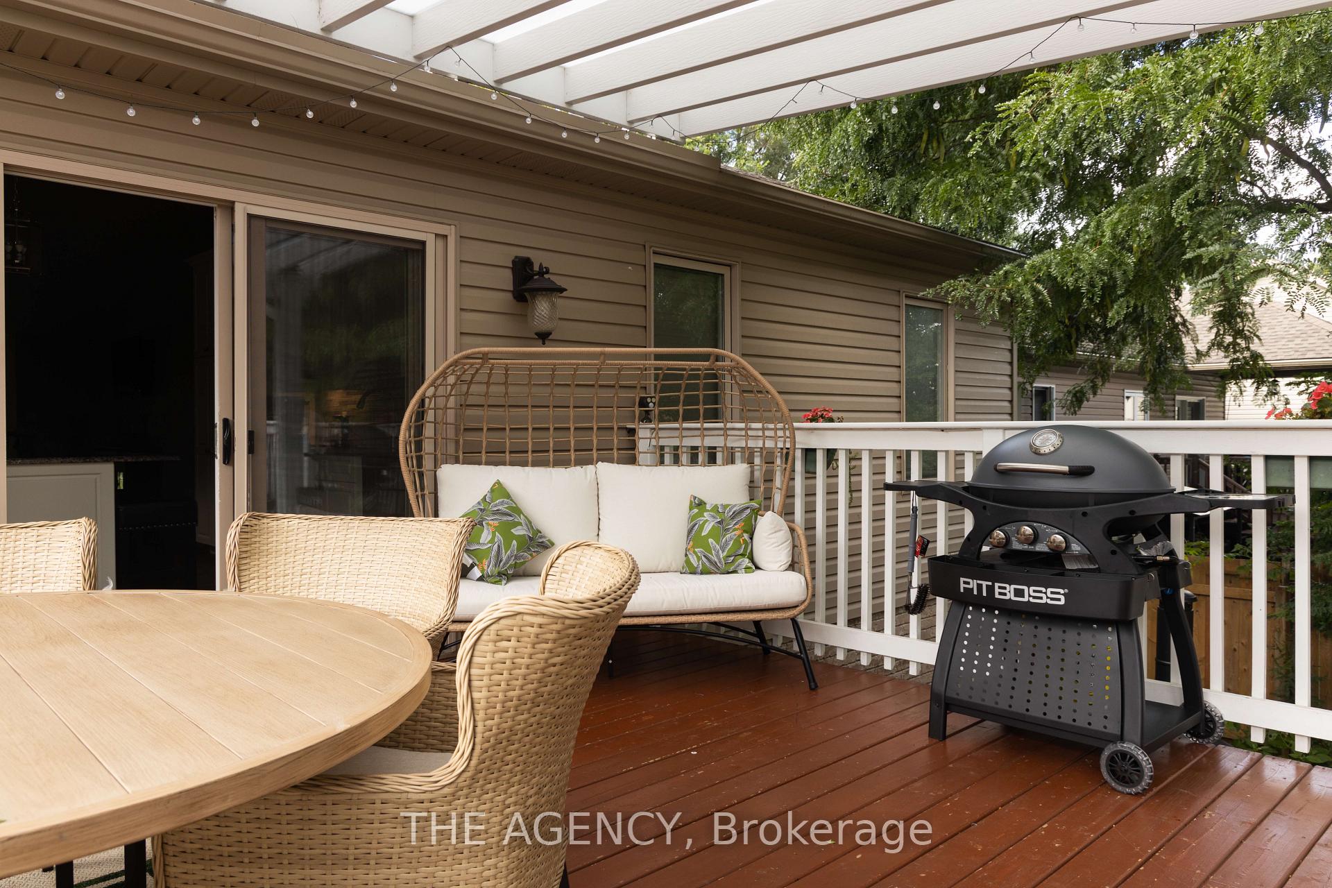 Photo 11 of 6737 Culp Street, Niagara Falls, Dorchester — HOMEH