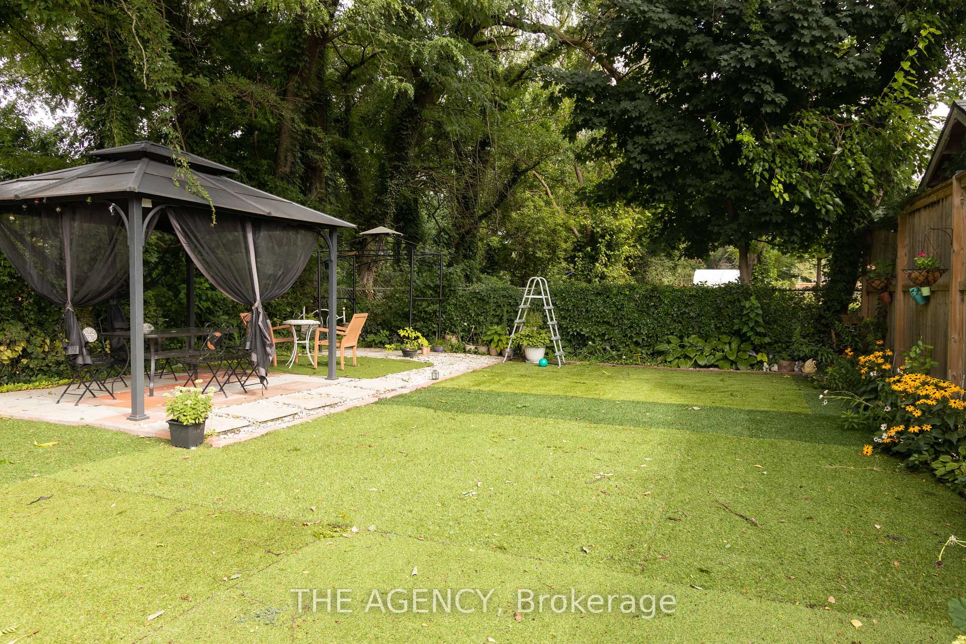 Photo 35 of 6737 Culp Street, Niagara Falls, Dorchester — HOMEH