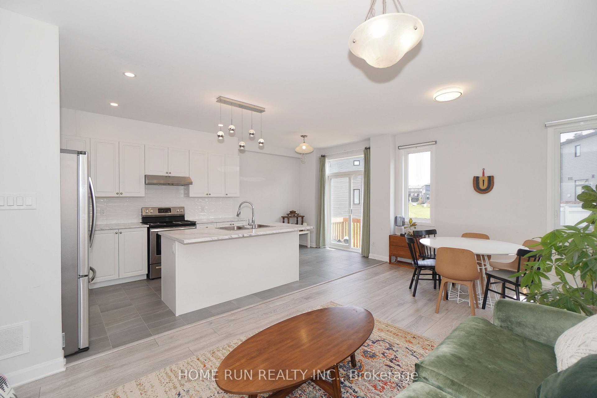 Photo 5 of 63 Natare Place, Ottawa, Kanata - Kanata Lakes/Heritage Hills — HOMEH