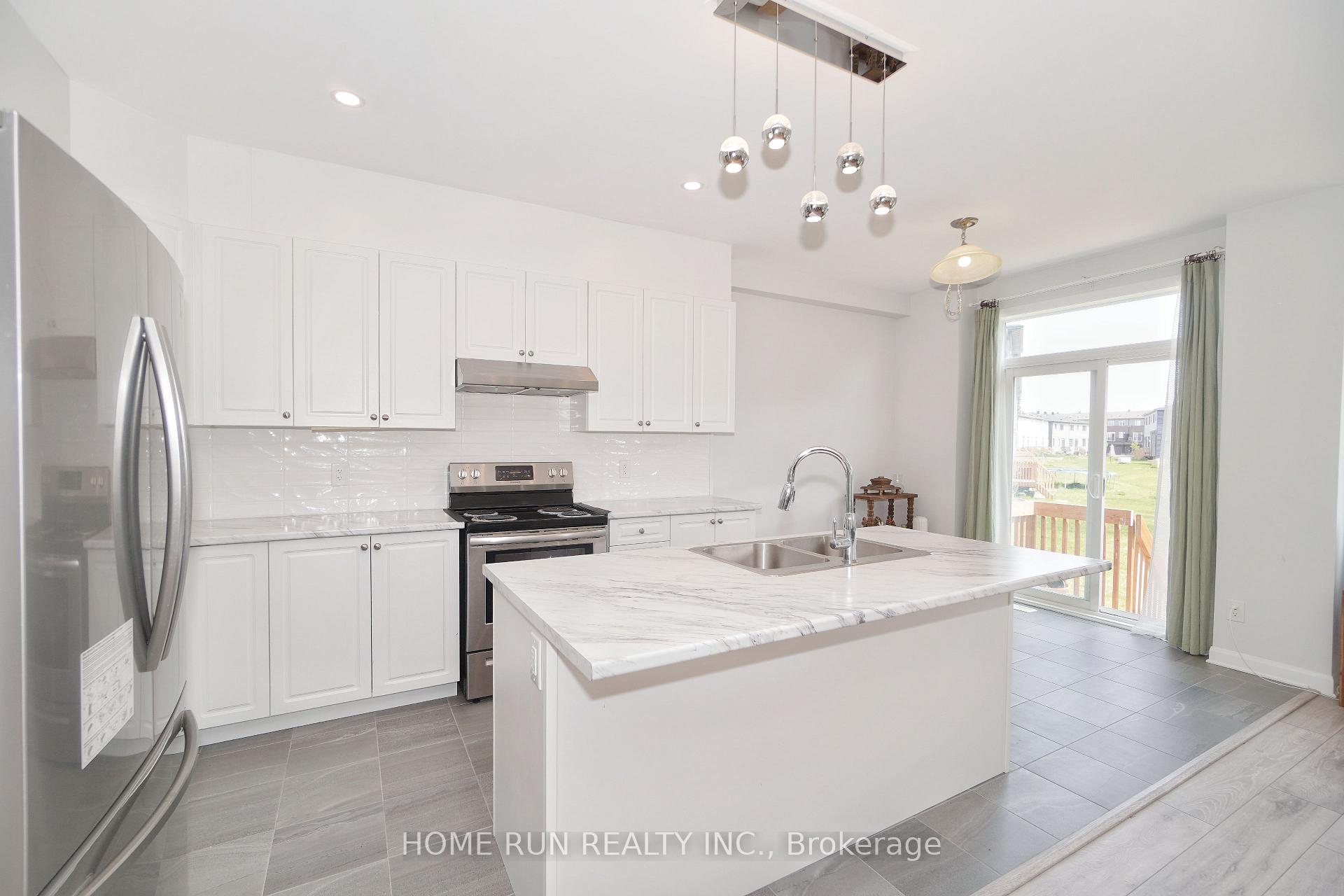 Photo 13 of 63 Natare Place, Ottawa, Kanata - Kanata Lakes/Heritage Hills — HOMEH